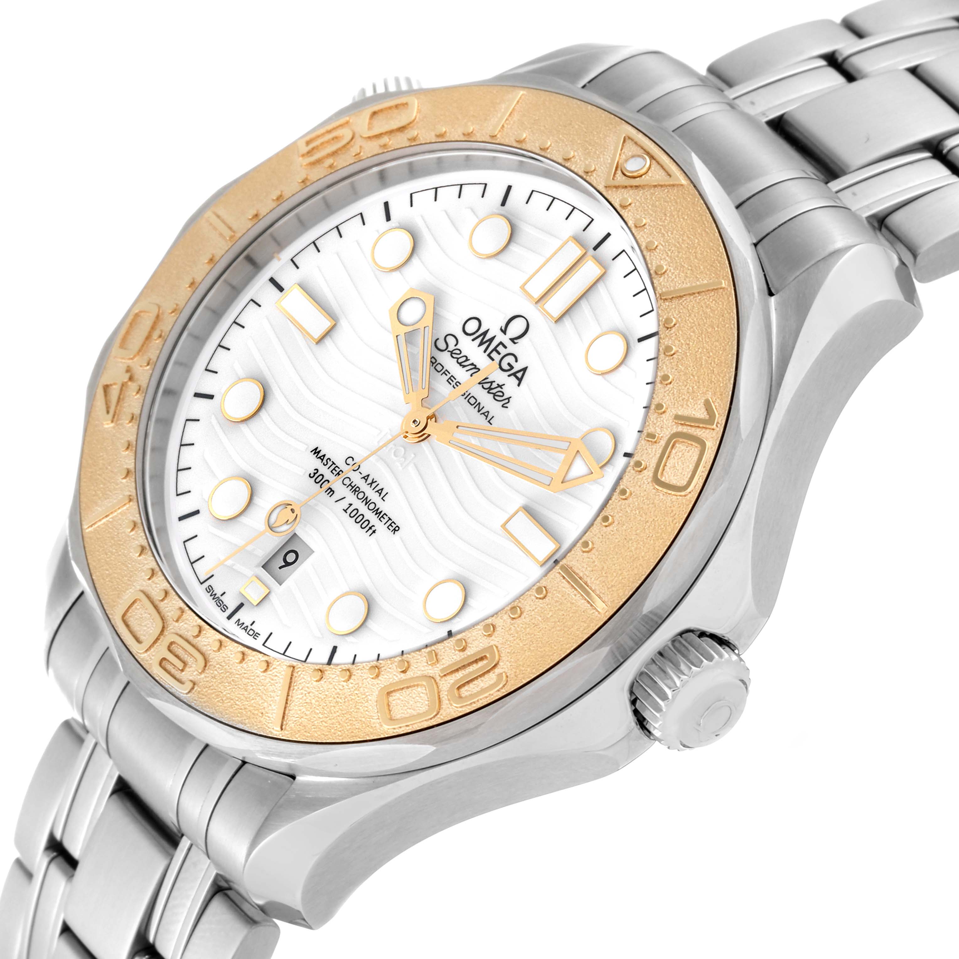 The image shows an Omega Seamaster 522.21.42.20.04.001 Men's Steel and Gold (two tone) White Dial 522.21.42.20.04.001 Men's Steel and Gold (two tone) White Dial watch angled to display the face, bezel, crown, and part of the bracelet.