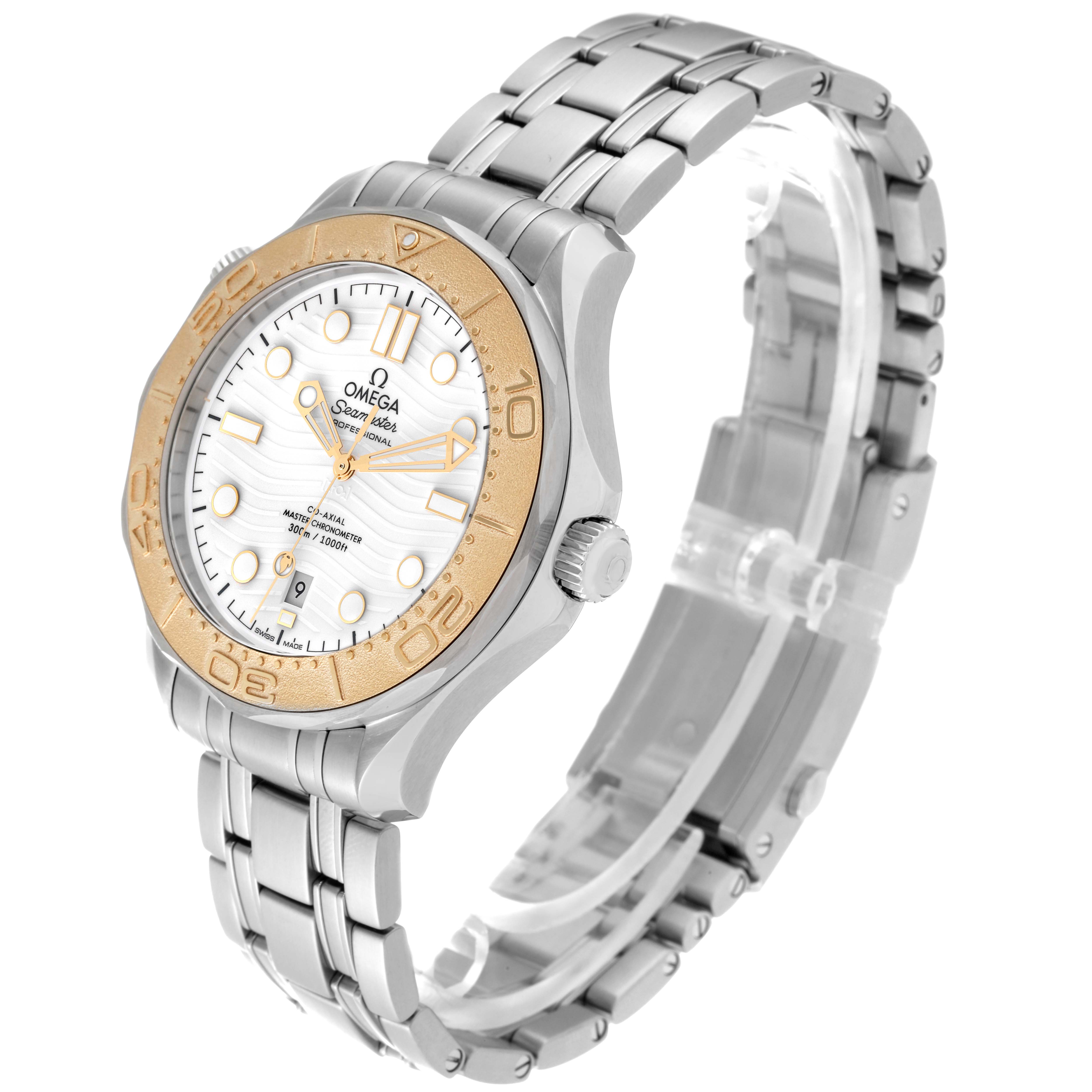 The watch, an Omega Seamaster 522.21.42.20.04.001 Men's Steel and Gold (two tone) White Dial 522.21.42.20.04.001 Men's Steel and Gold (two tone) White Dial model, is shown from a front-side angle displaying its face, bezel, and bracelet.