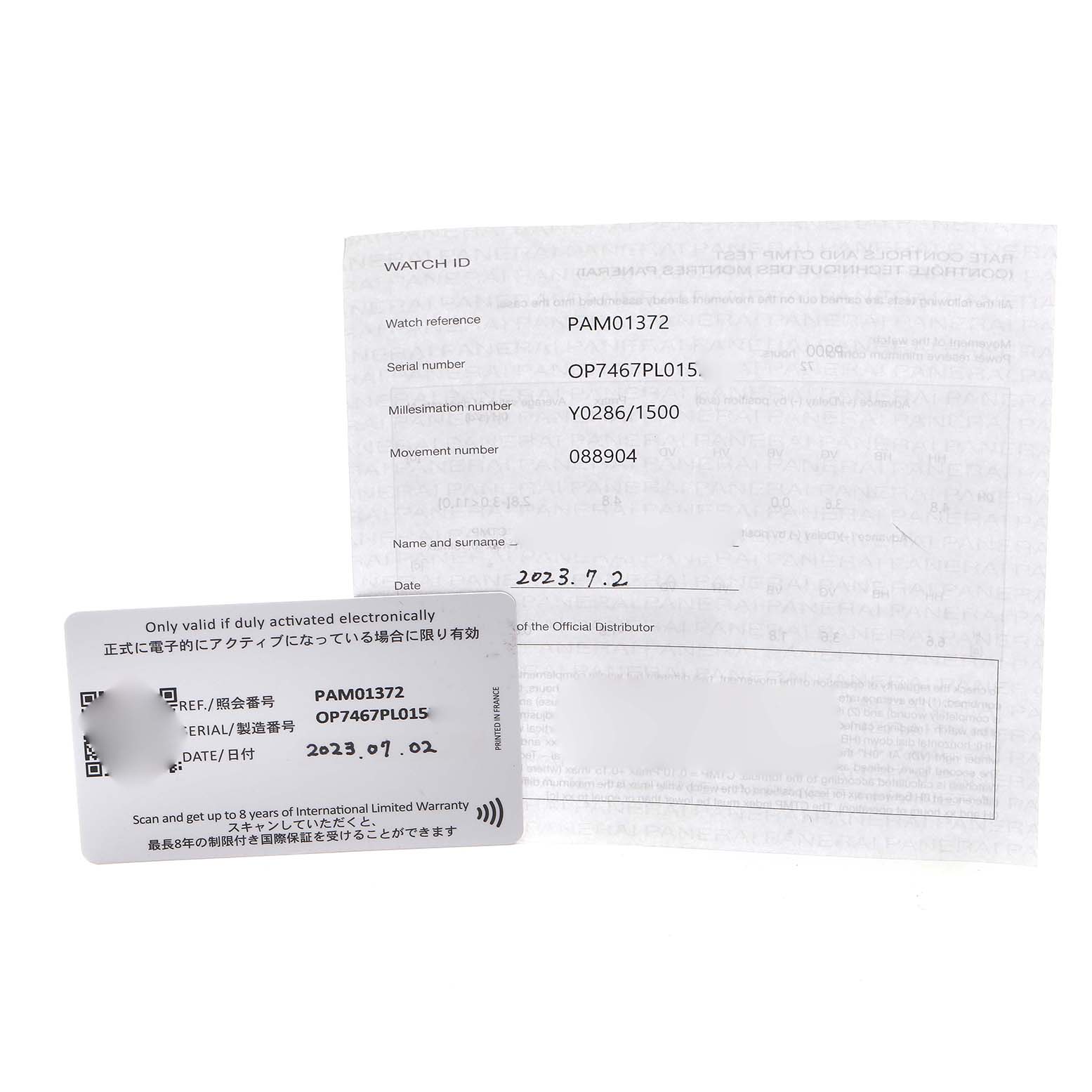 The image shows a warranty card and certificate for a Panerai Luminor PAM01372 Men
s Stainless Steel Black Dial PAM01372 Men
s Stainless Steel Black Dial model, featuring serial and reference numbers.