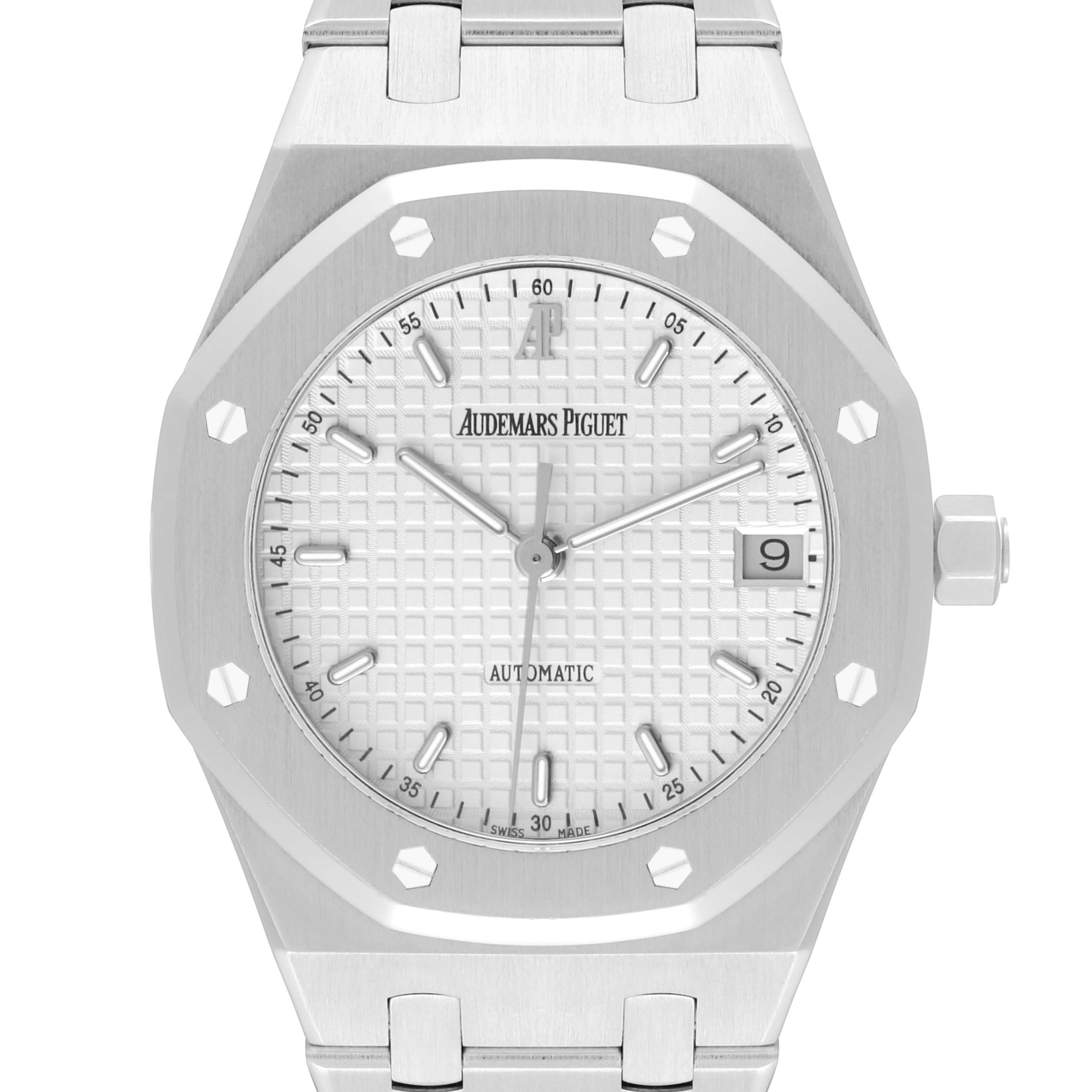 This image shows the front view of an Audemars Piguet Royal Oak 14790ST Men
s Stainless Steel Silver Dial 14790ST Men
s Stainless Steel Silver Dial watch, including the dial, hands, date display, and part of the bracelet.