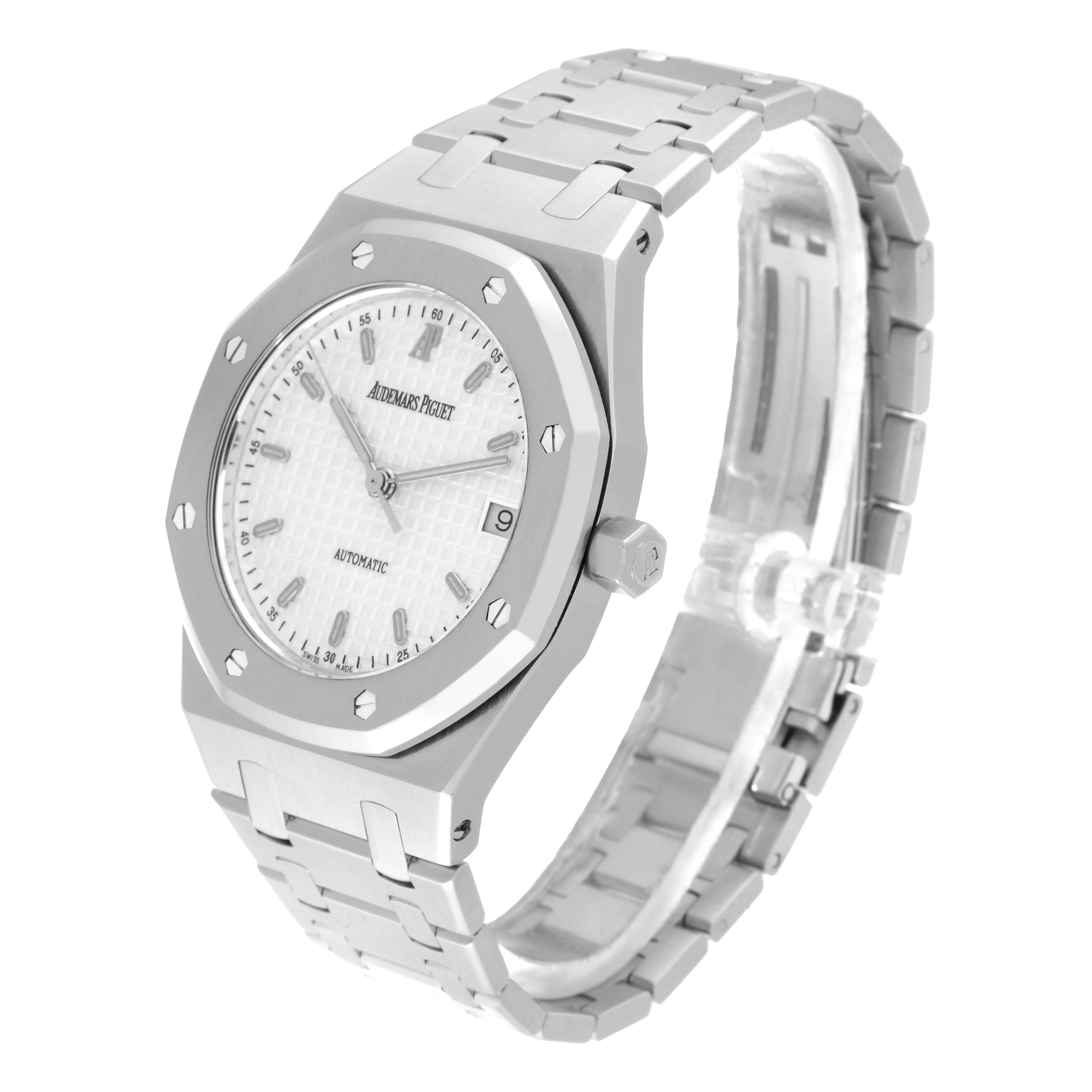 This image shows a side and front angle of the Audemars Piguet Royal Oak 14790ST Men
s Stainless Steel Silver Dial 14790ST Men
s Stainless Steel Silver Dial, displaying the watch face, bezel, crown, and bracelet.