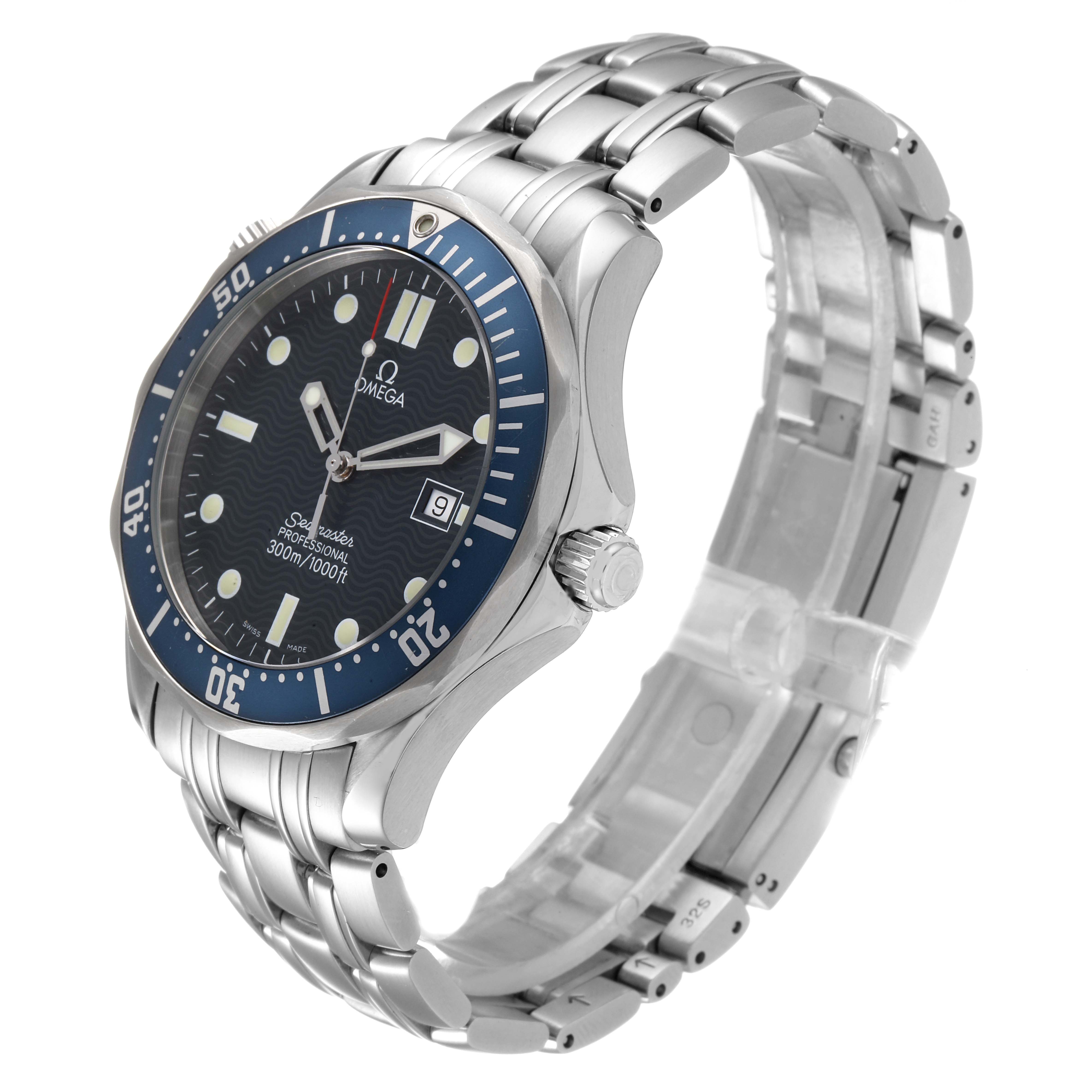 The image shows an Omega Seamaster 2541.80.00 Men
s Stainless Steel Blue Dial 2541.80.00 Men
s Stainless Steel Blue Dial watch at a three-quarter angle, highlighting the face, bezel, crown, and stainless steel bracelet.