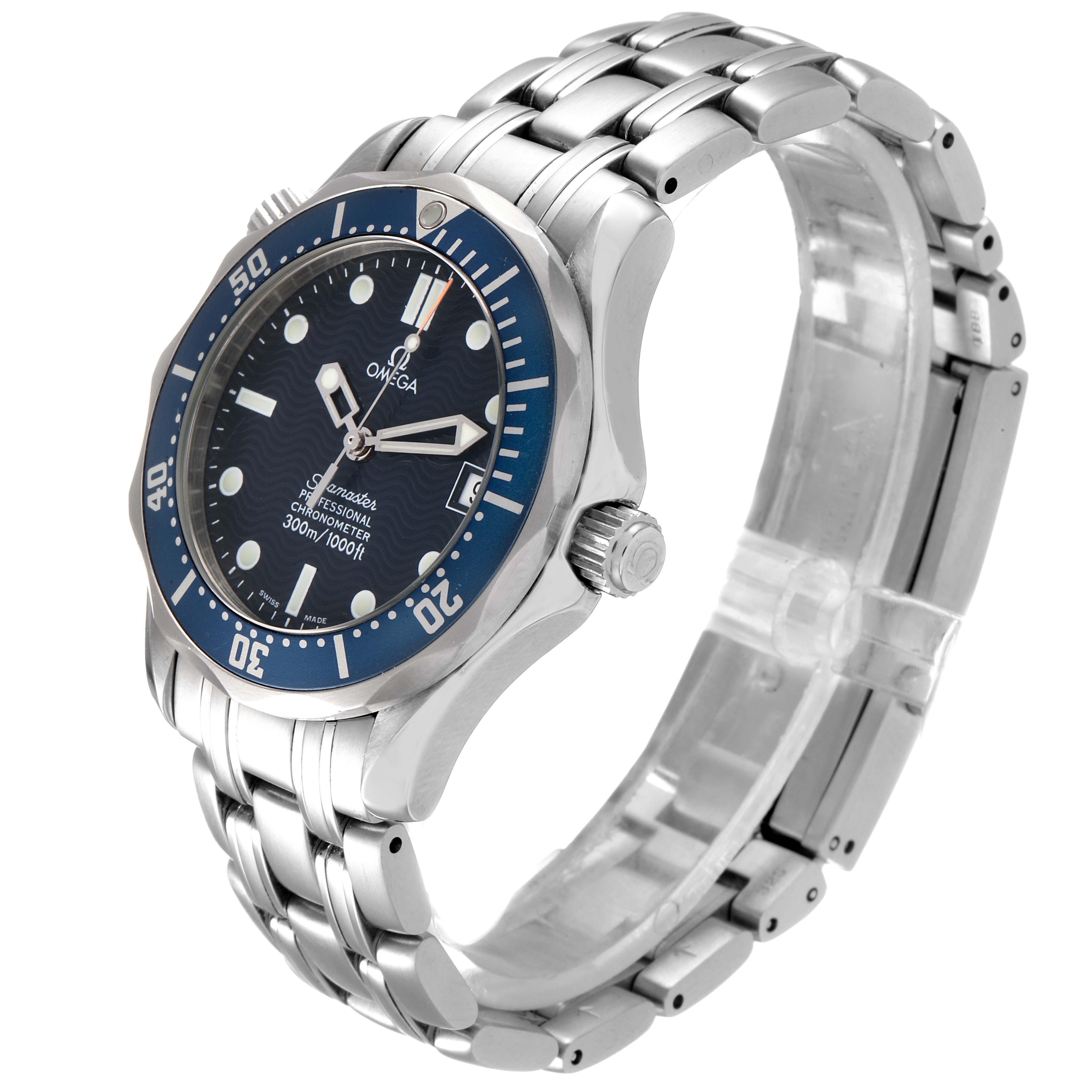 The image shows a side angle view of an Omega Seamaster 2551.80.00 Men
s Stainless Steel Blue Dial 2551.80.00 Men
s Stainless Steel Blue Dial watch, highlighting the face, bezel, and metal bracelet.