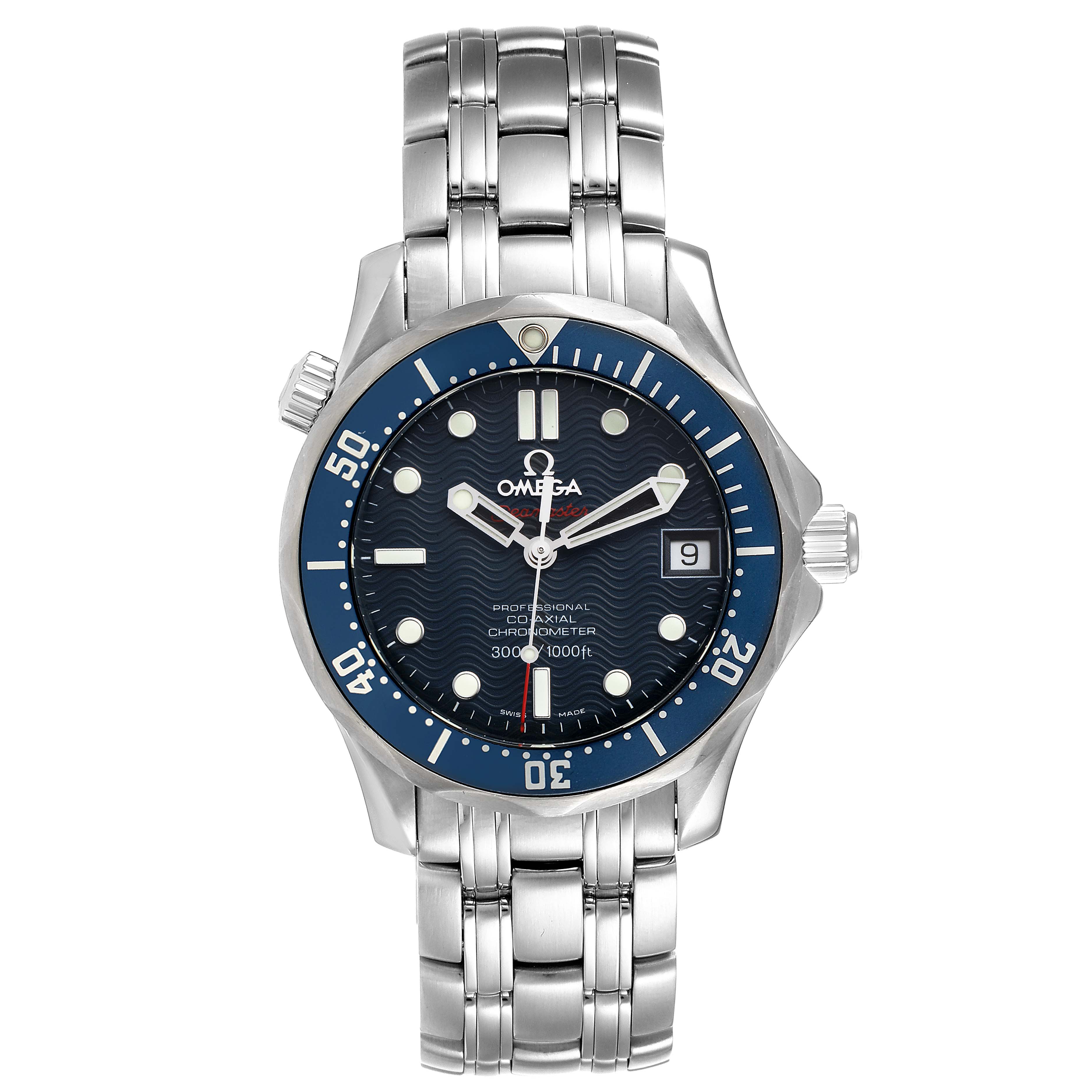 This image shows the front view of an Omega Seamaster 2222.80.00 Men
s Stainless Steel Blue Dial 2222.80.00 Men
s Stainless Steel Blue Dial watch, displaying its dial, bezel, bracelet, and crown.