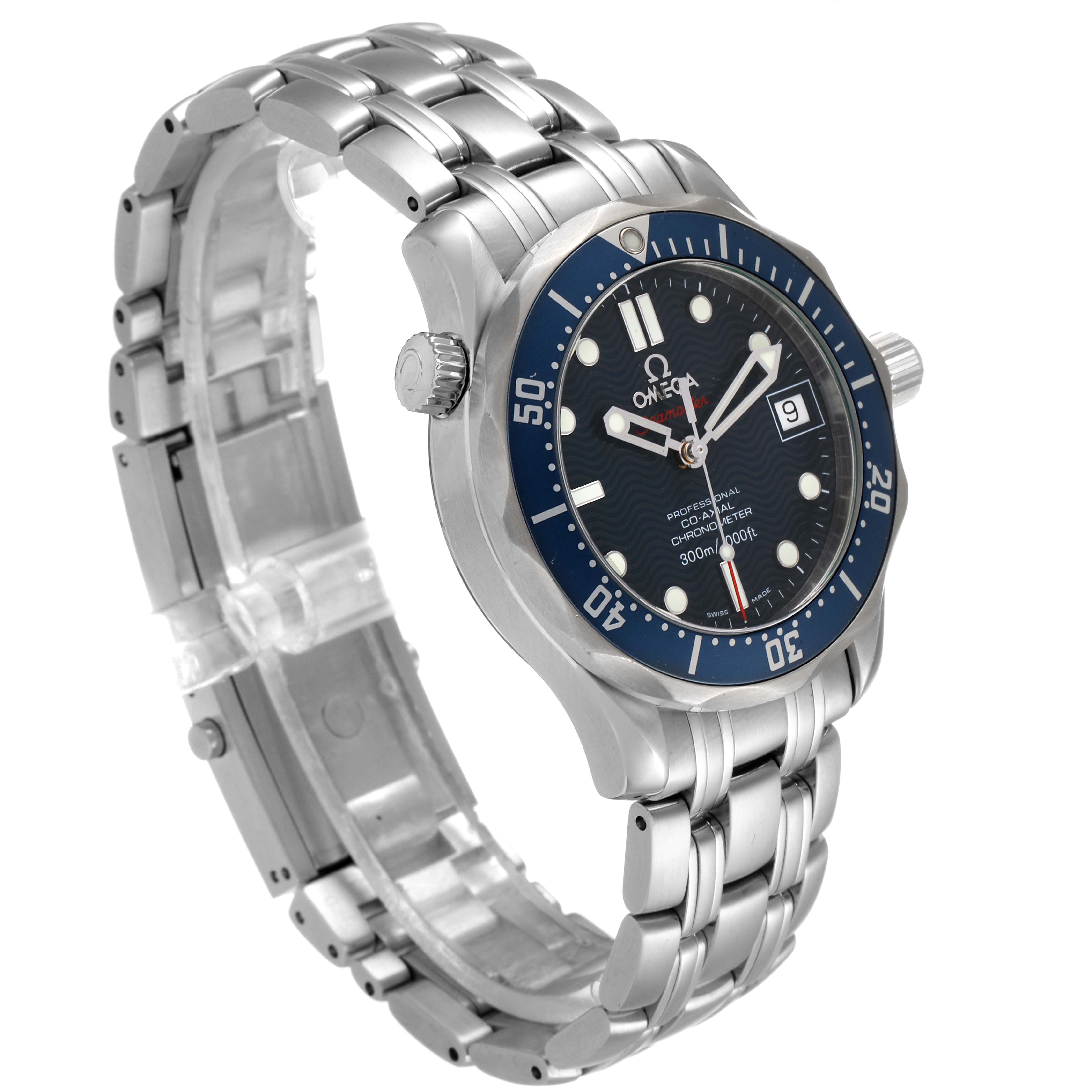 The image shows an angled view of an Omega Seamaster 2222.80.00 Men
s Stainless Steel Blue Dial 2222.80.00 Men
s Stainless Steel Blue Dial watch, highlighting the dial, bezel, crown, and stainless steel bracelet.