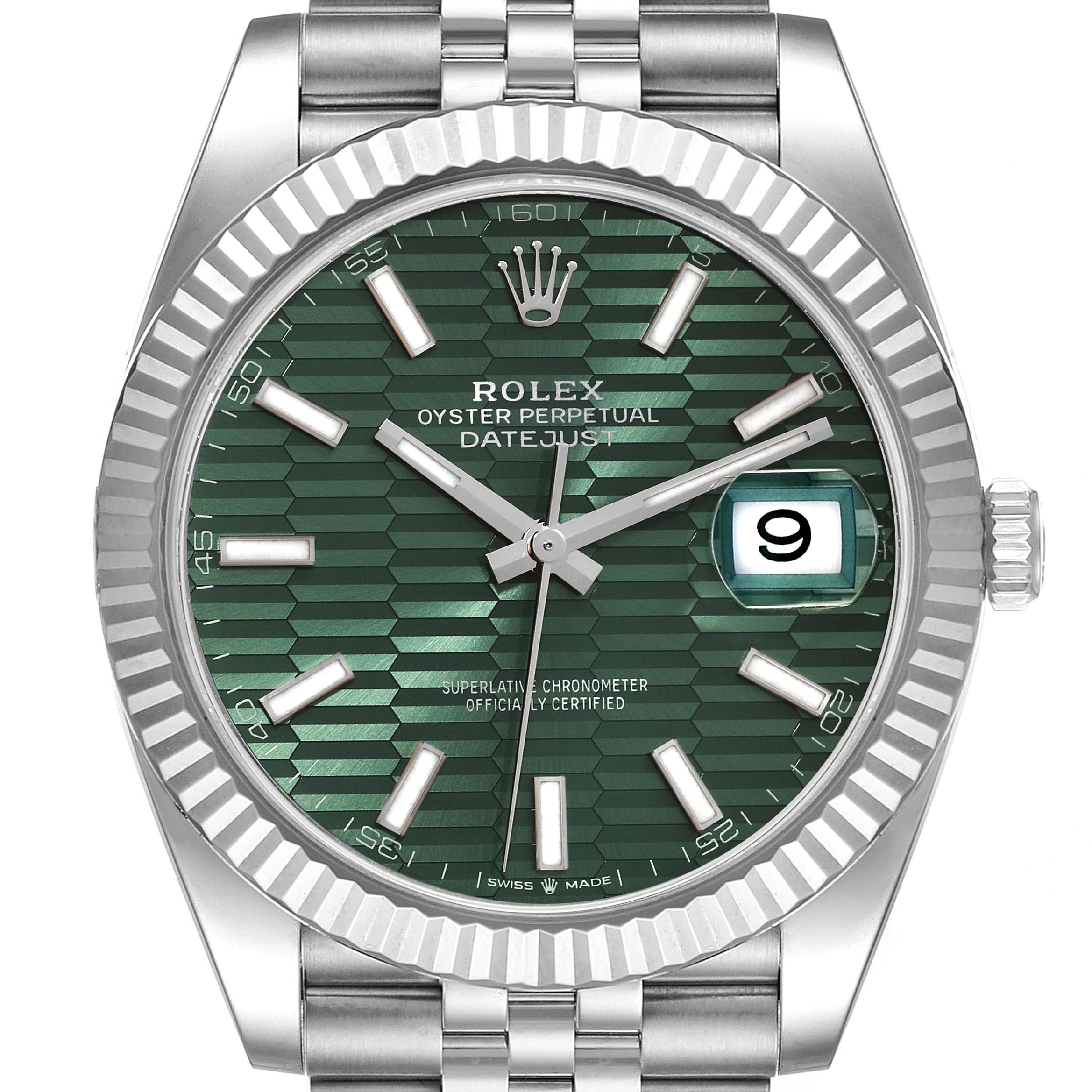 This image shows the front view of the Rolex Datejust 41 126334 Men
s Stainless Steel Green Dial 126334 Men
s Stainless Steel Green Dial watch, highlighting its green dial, fluted bezel, and Jubilee bracelet.