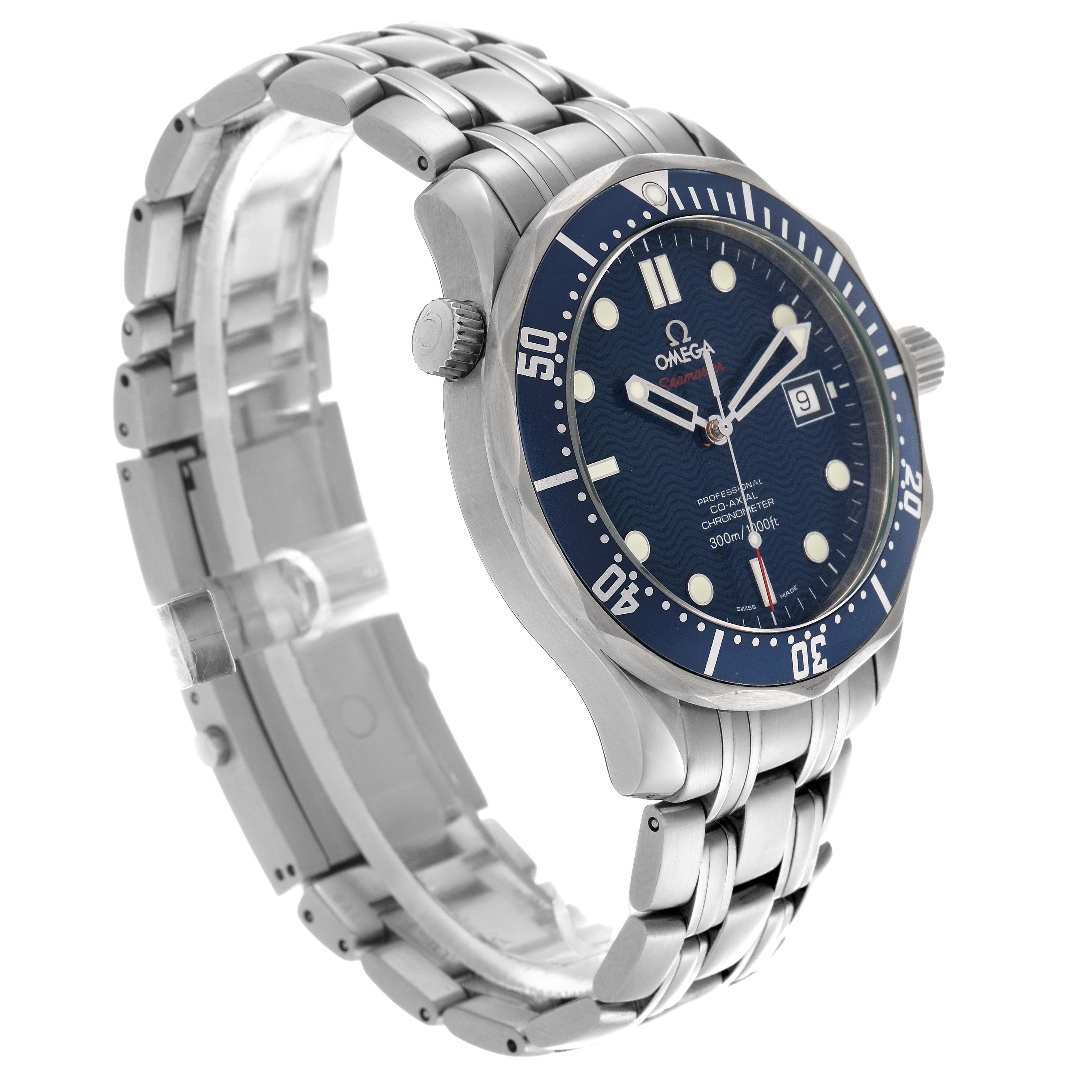 The Omega Seamaster 2220.80.00 Men
s Stainless Steel Blue Dial 2220.80.00 Men
s Stainless Steel Blue Dial watch is angled to show the face, bezel, crown, and stainless steel bracelet prominently.