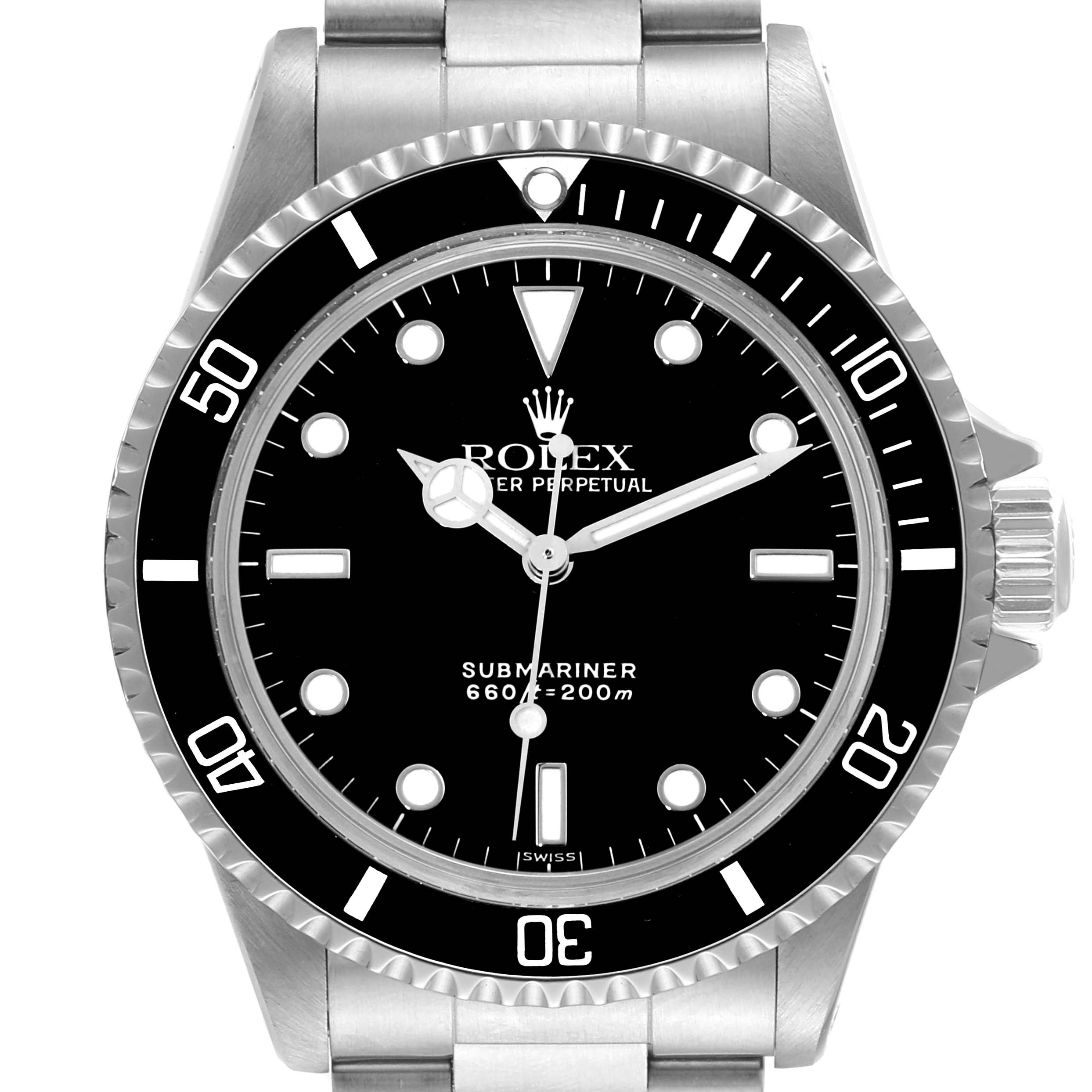 This image shows the dial, bezel, and part of the bracelet of a Rolex Submariner 5513 Men
s Stainless Steel Black Dial 5513 Men
s Stainless Steel Black Dial watch from a frontal angle.