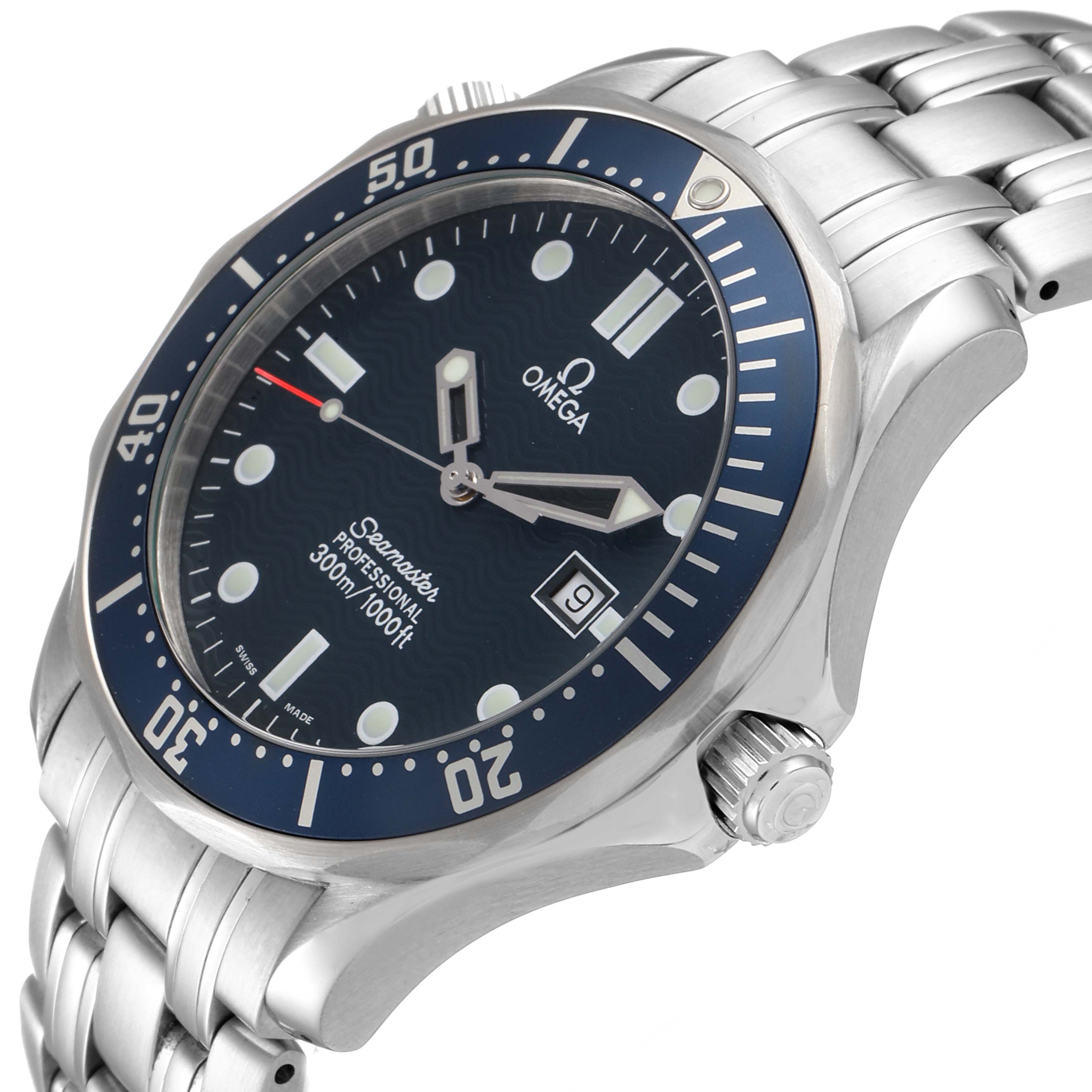 This image shows an angled view of the front and side of an Omega Seamaster 2541.80.00 Men
s Stainless Steel Blue Dial 2541.80.00 Men
s Stainless Steel Blue Dial watch, including the bezel, dial, crown, and bracelet.