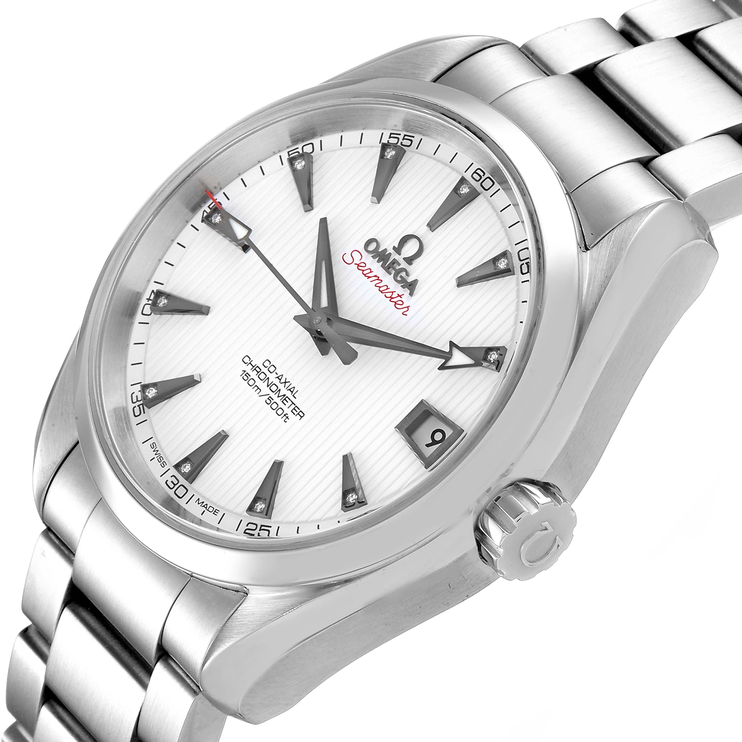 This image shows the face, bezel, and part of the bracelet of an Omega Aqua Terra 231.10.39.21.54.001 Men
s Stainless Steel White Dial 231.10.39.21.54.001 Men
s Stainless Steel White Dial watch, viewed at an angle.