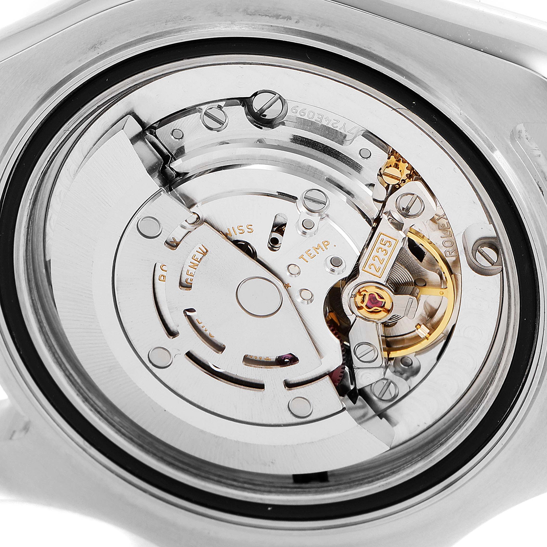 This image shows a close-up view of the Rolex Yacht-Master 168622 Men
s Stainless Steel Silver Dial 168622 Men
s Stainless Steel Silver Dial
s internal mechanical movement from the back.