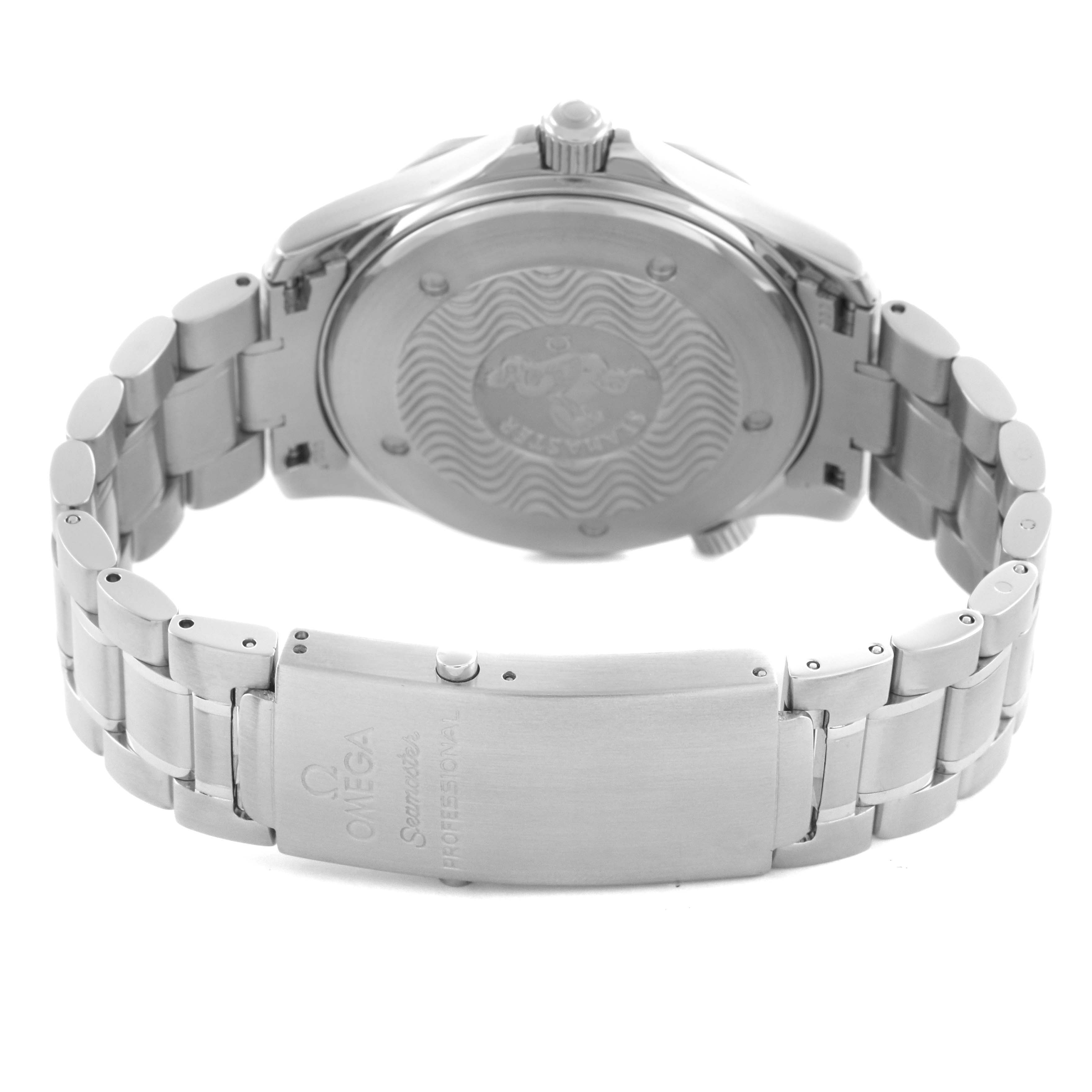 The image shows the back case and bracelet clasp of an Omega Seamaster 2255.80.00 Men
s Stainless Steel Blue Dial 2255.80.00 Men
s Stainless Steel Blue Dial watch, highlighting the engraved logo and links.