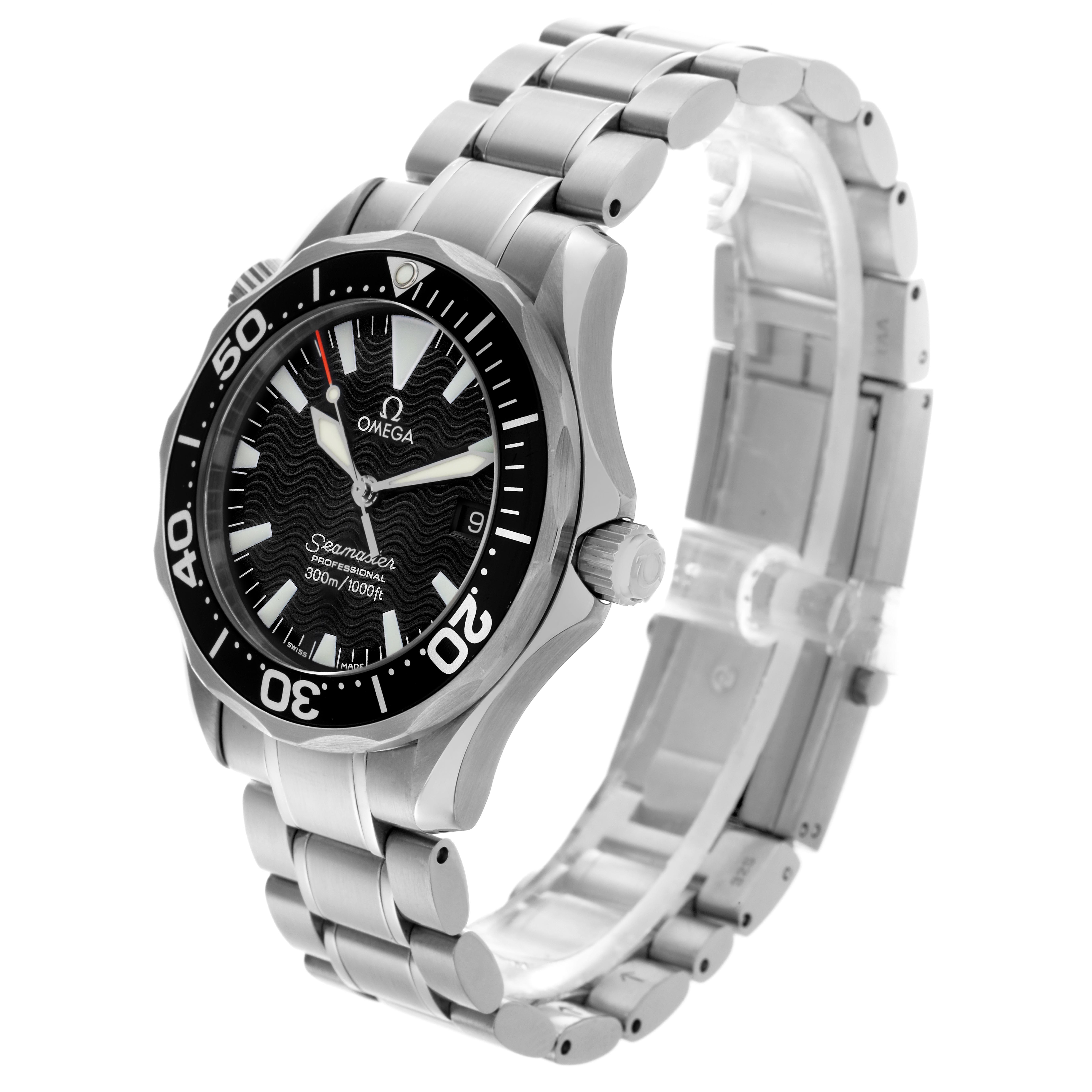 The image shows the Omega Seamaster 2262.50.00 Men
s Stainless Steel Black Dial 2262.50.00 Men
s Stainless Steel Black Dial watch at a three-quarter angle, highlighting the dial, bezel, crown, and metal bracelet.