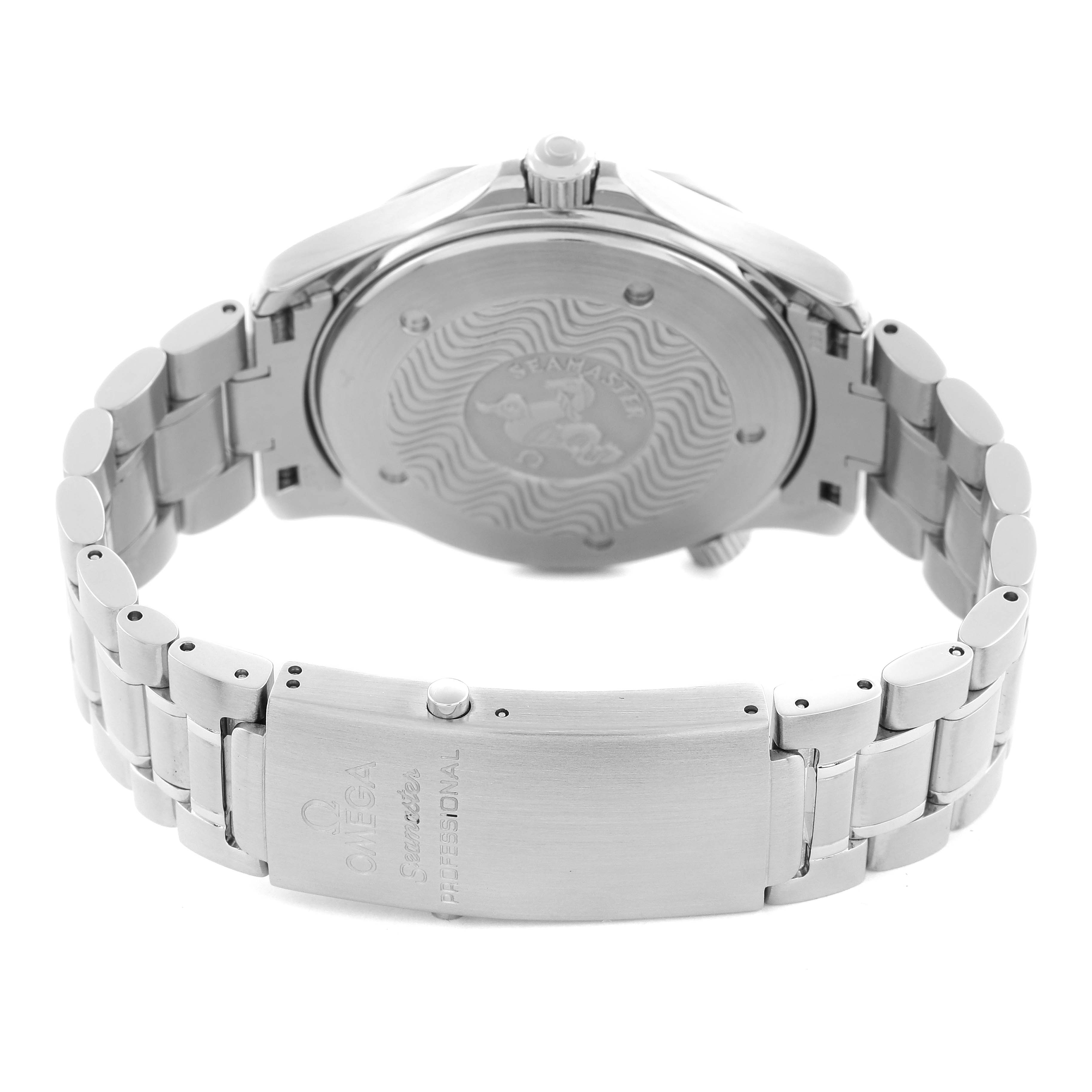 The image shows the back case and metal bracelet of the Omega Seamaster 2254.50.00 Men
s Stainless Steel Black Dial 2254.50.00 Men
s Stainless Steel Black Dial watch, highlighting the engraved case back and clasp.