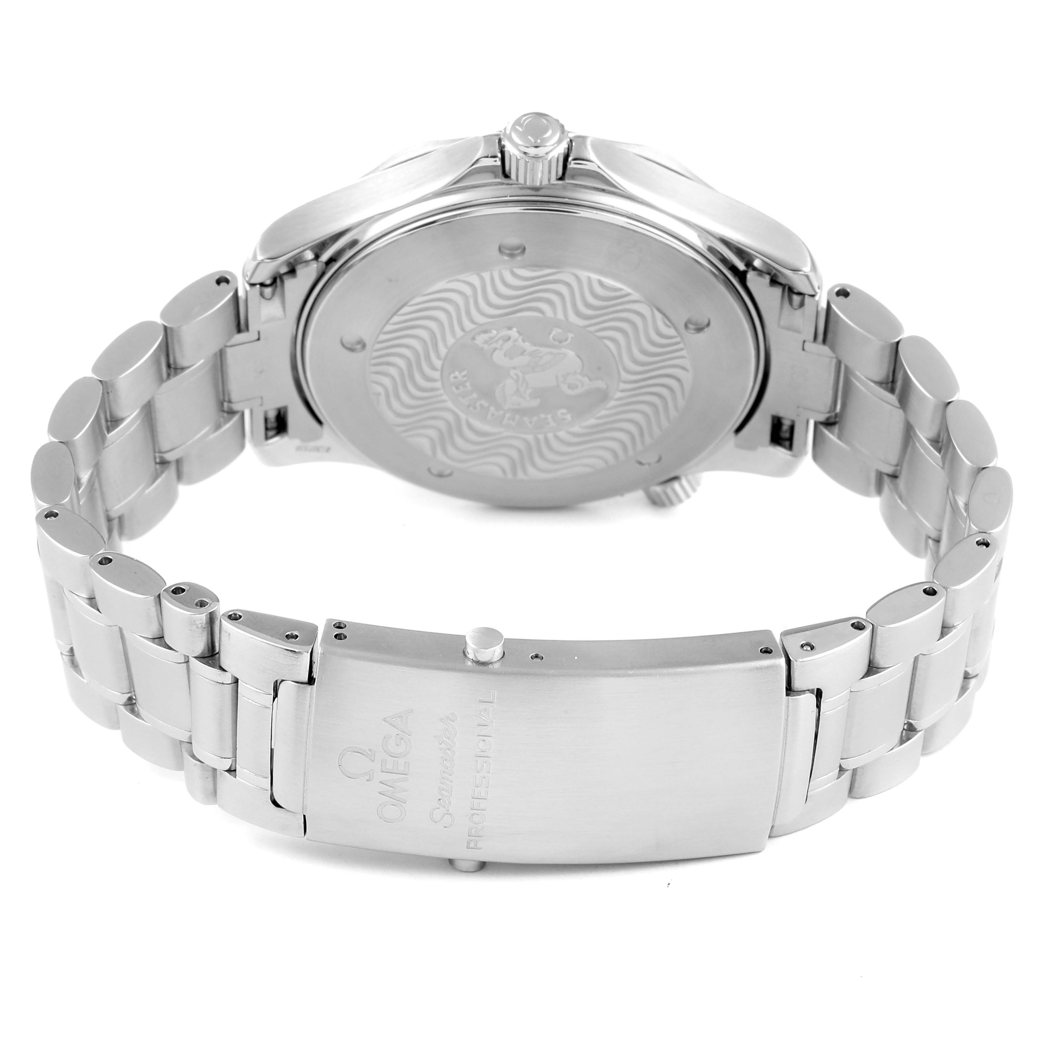 This image shows the back case and bracelet of the Omega Seamaster 2254.50.00 Men
s Stainless Steel Black Dial 2254.50.00 Men
s Stainless Steel Black Dial watch, including the clasp with engraved branding.