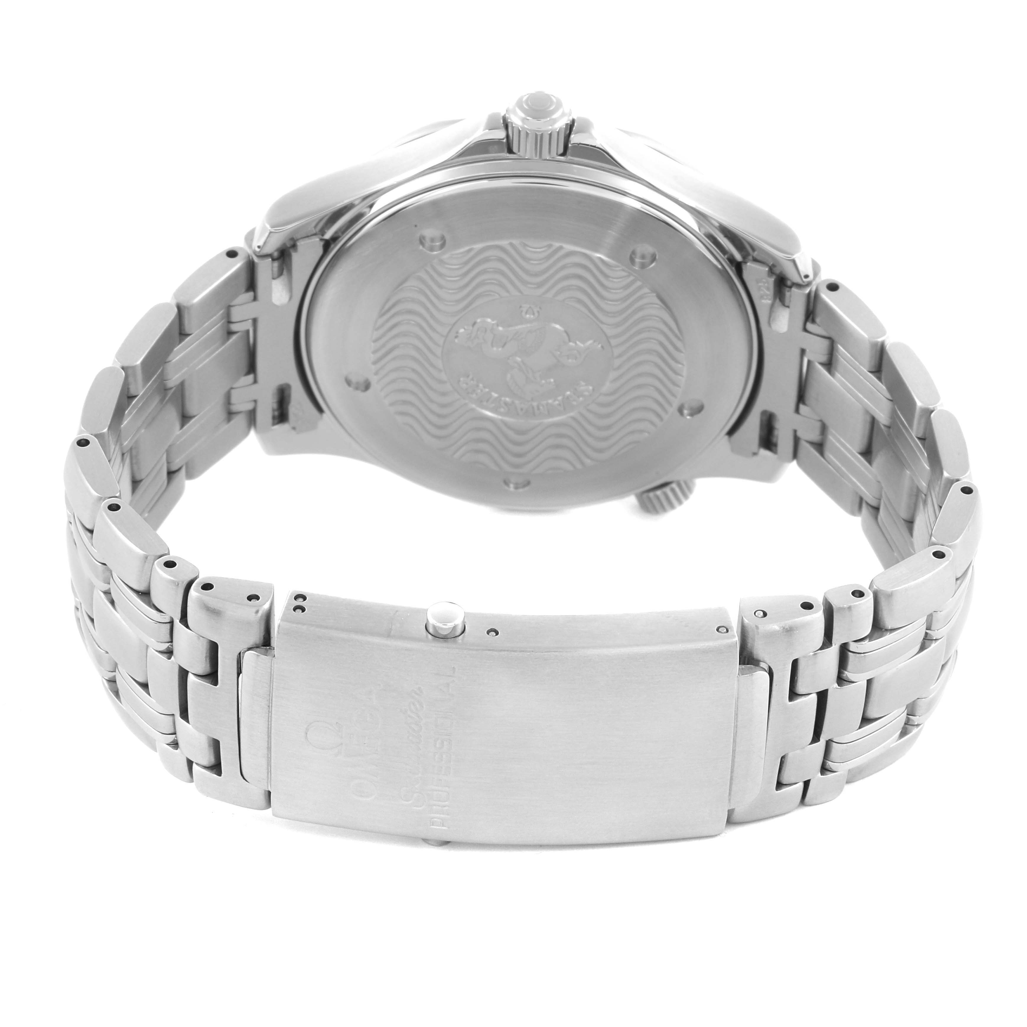 The image shows the back and clasp of an Omega Seamaster 2541.80.00 Men's Stainless Steel Blue Dial watch, with details of the bracelet and engraved case back.
