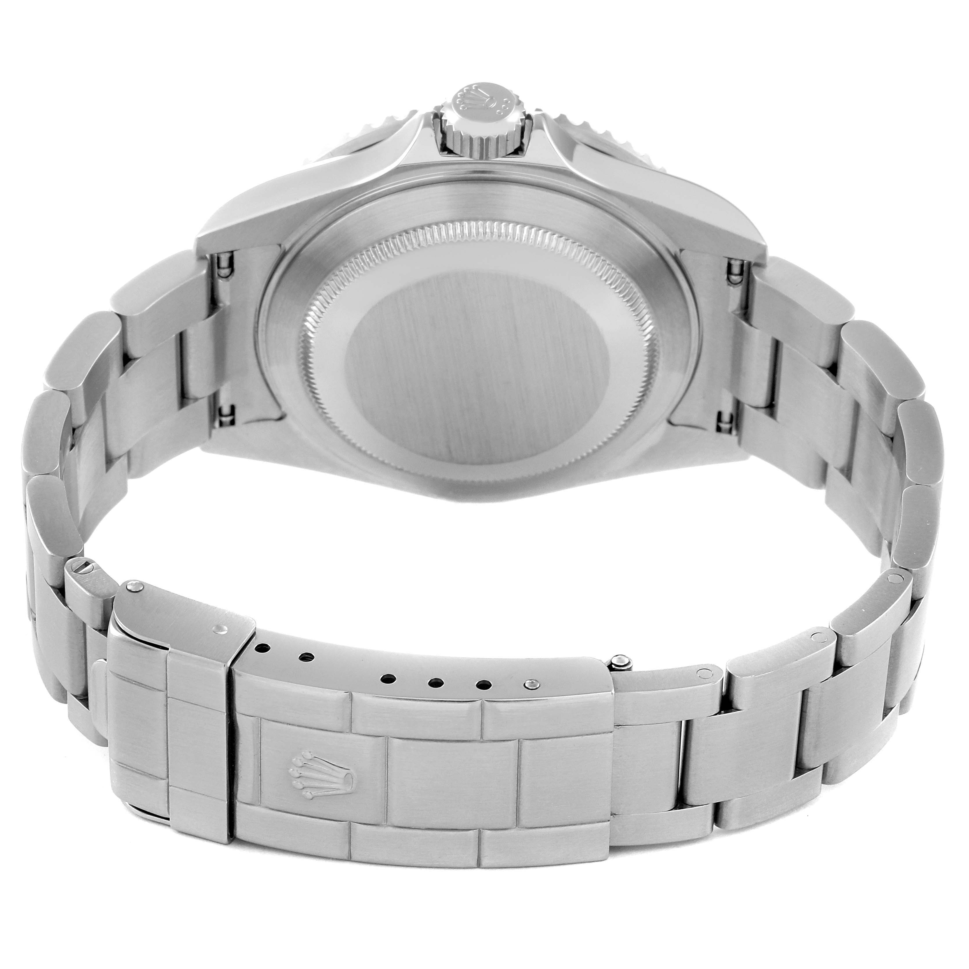 This image shows the underside and bracelet of the Rolex Submariner 16610 Men
s Stainless Steel Black Dial 16610 Men
s Stainless Steel Black Dial watch.