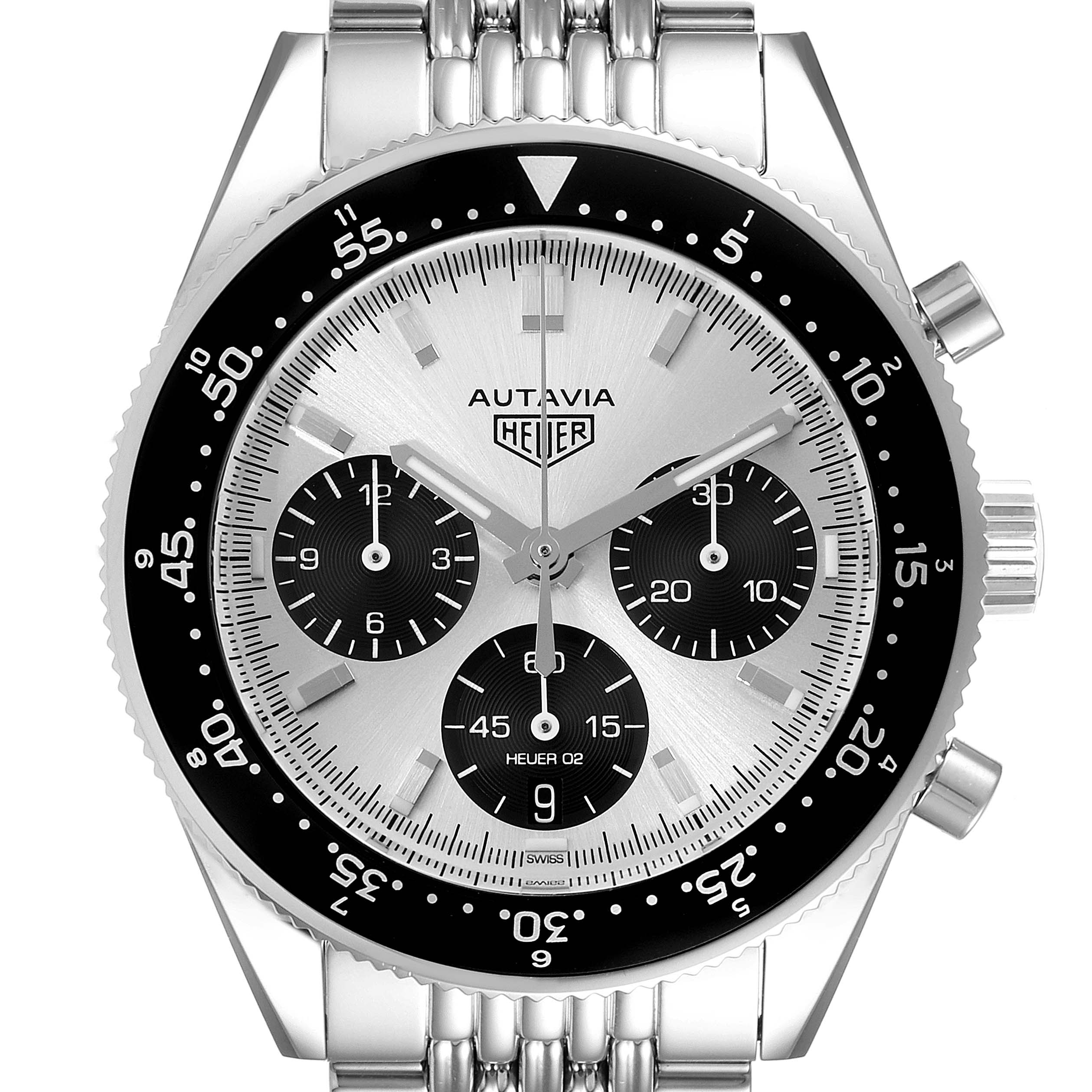 The image shows a front view of the Tag Heuer Autavia CBE2111.BA0687 Men's Stainless Steel Silver Dial CBE2111.BA0687 Men's Stainless Steel Silver Dial watch, highlighting its bezel, dial, sub-dials, and bracelet.