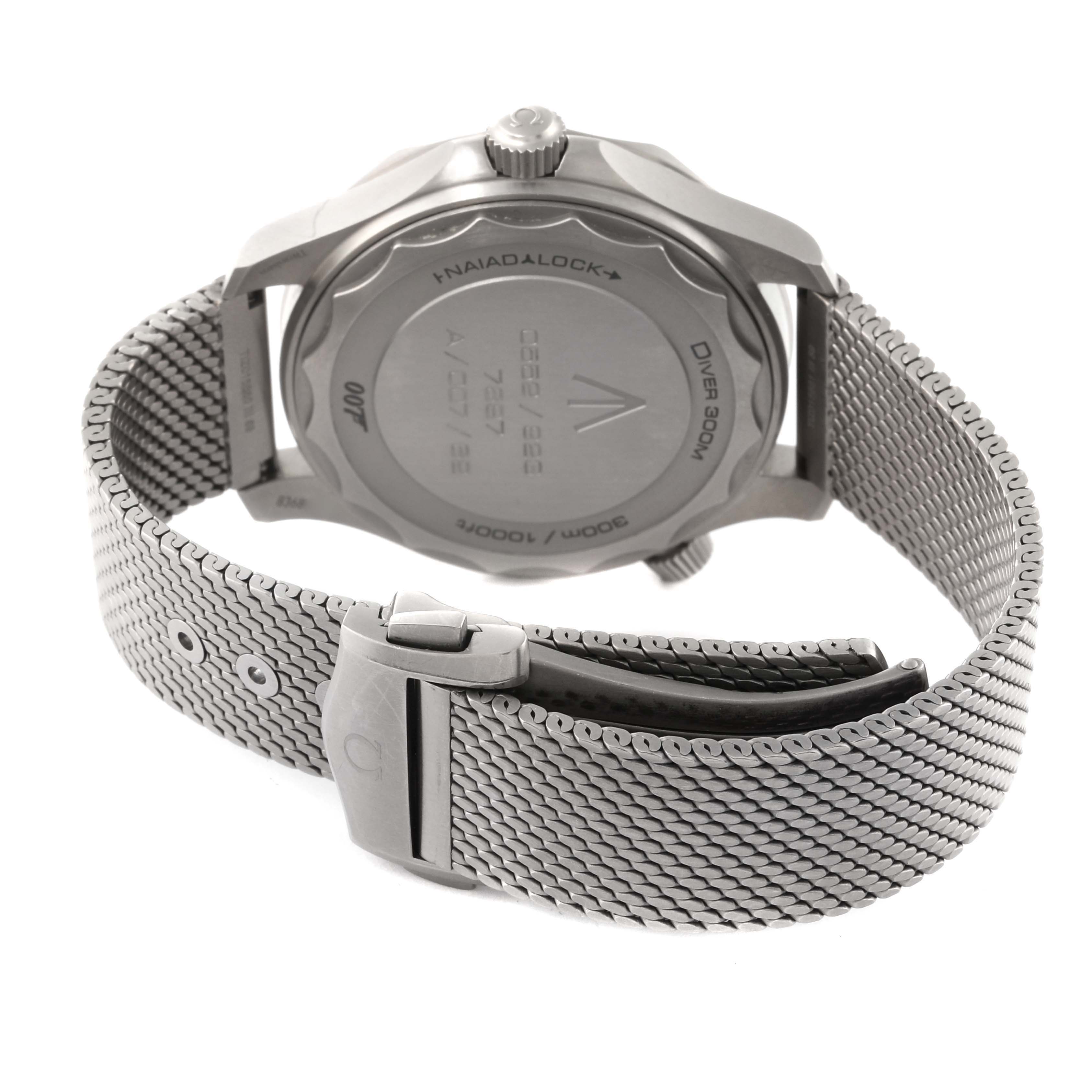 The image shows the back case and metal mesh bracelet of an Omega Seamaster 210.90.42.20.01.001 Men's Titanium Black Dial 210.90.42.20.01.001 Men's Titanium Black Dial Diver 300M watch.