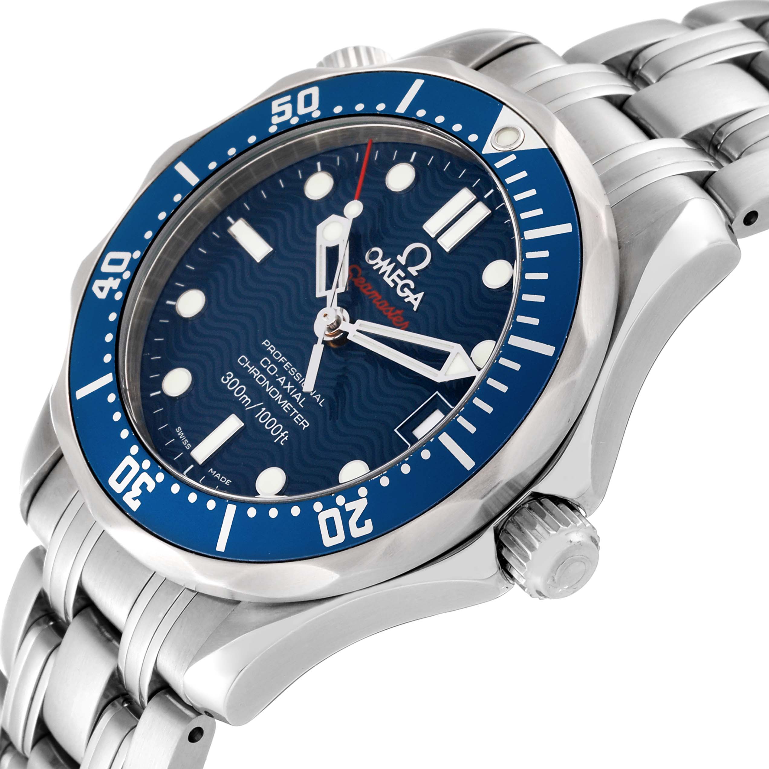 The image shows an angled view of the Omega Seamaster 2222.80.00 Men
s Stainless Steel Blue Dial 2222.80.00 Men
s Stainless Steel Blue Dial watch, including its bezel, face, crown, and part of the bracelet.