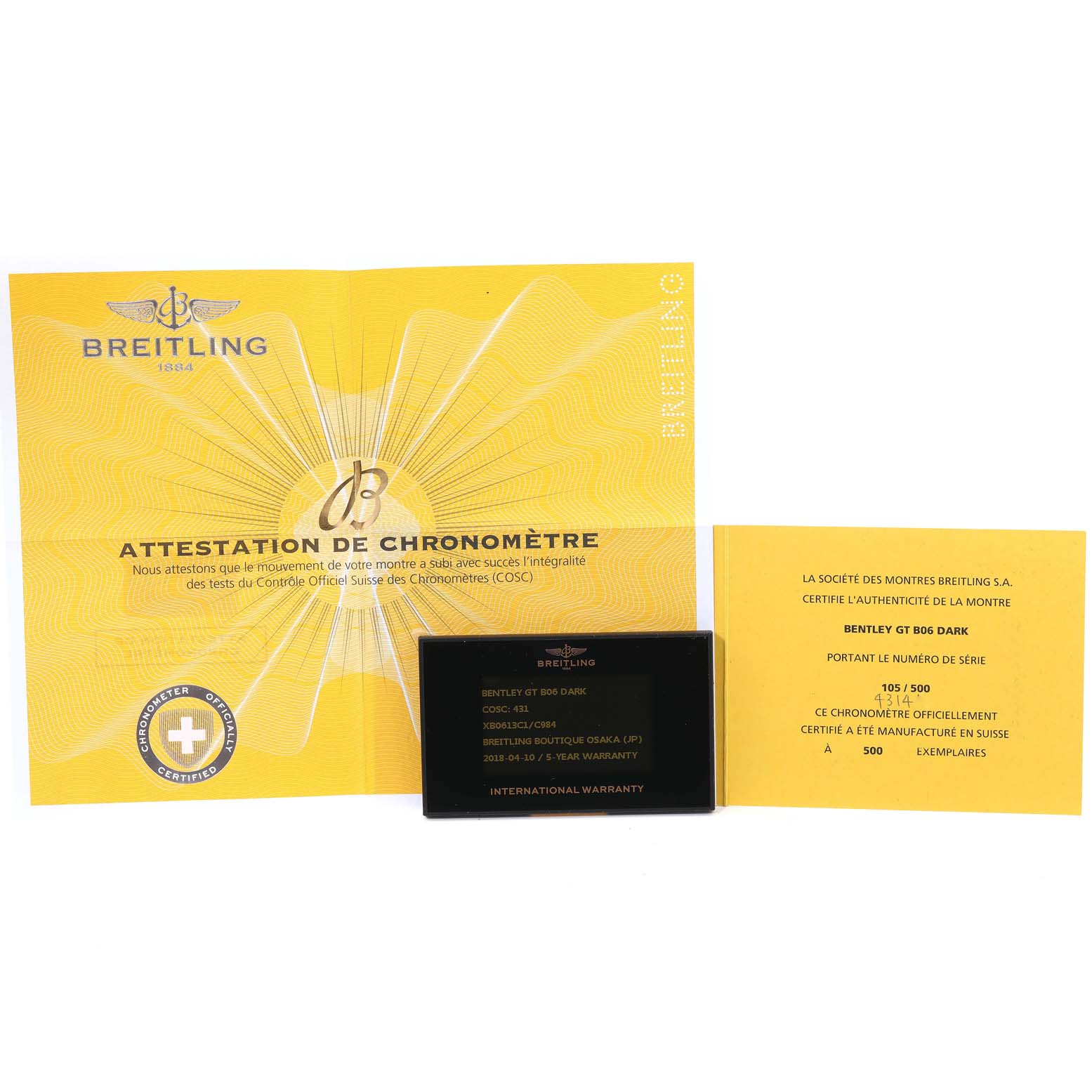 The image shows official documentation and warranty cards for the Breitling Bentley XB0613C1/C984 Men's Ceramic Blue Dial XB0613C1/C984 Men's Ceramic Blue Dial model watch.