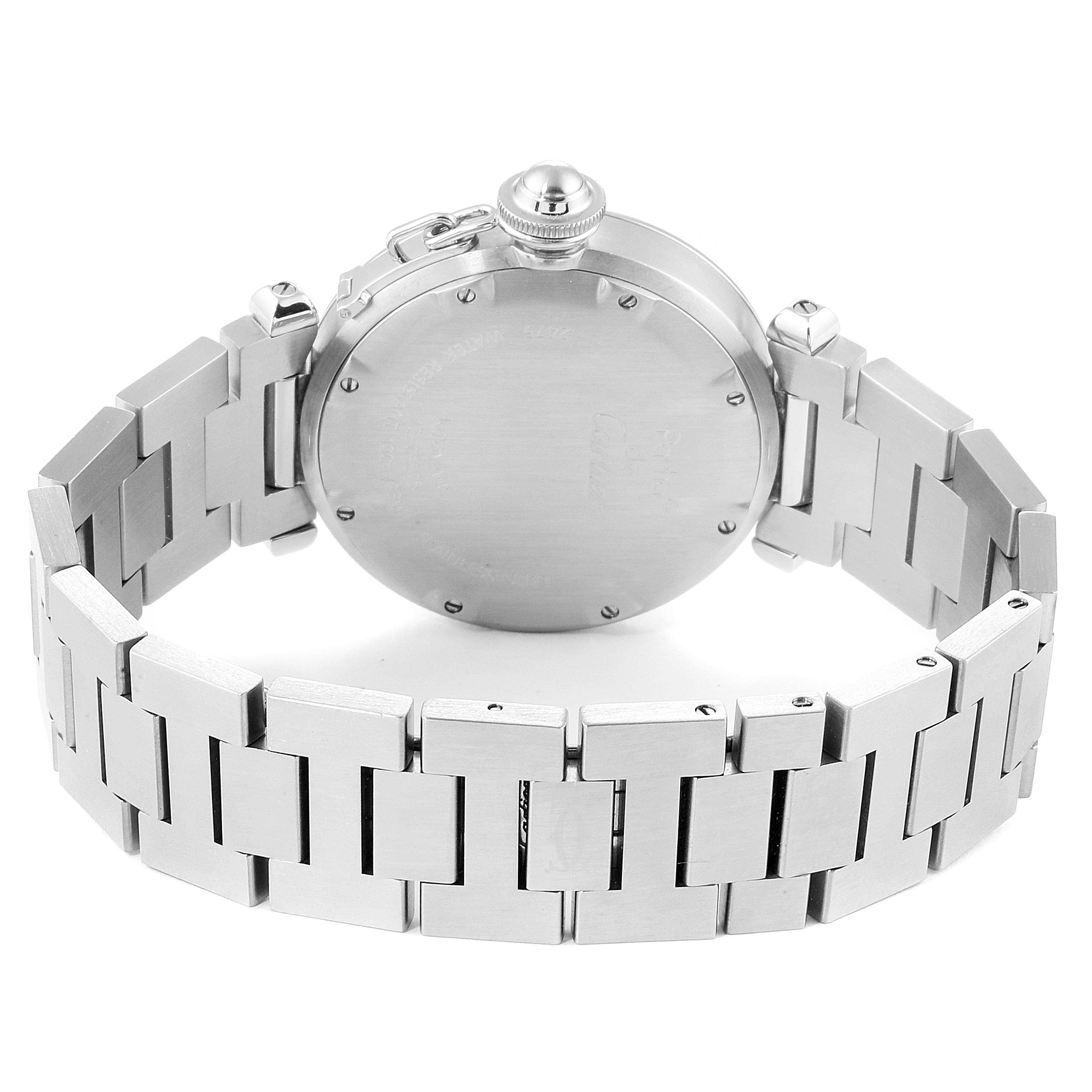 The image shows the back and bracelet of the Cartier Pasha W31058M7 Women
s Stainless Steel Pink Dial W31058M7 Women
s Stainless Steel Pink Dial watch.