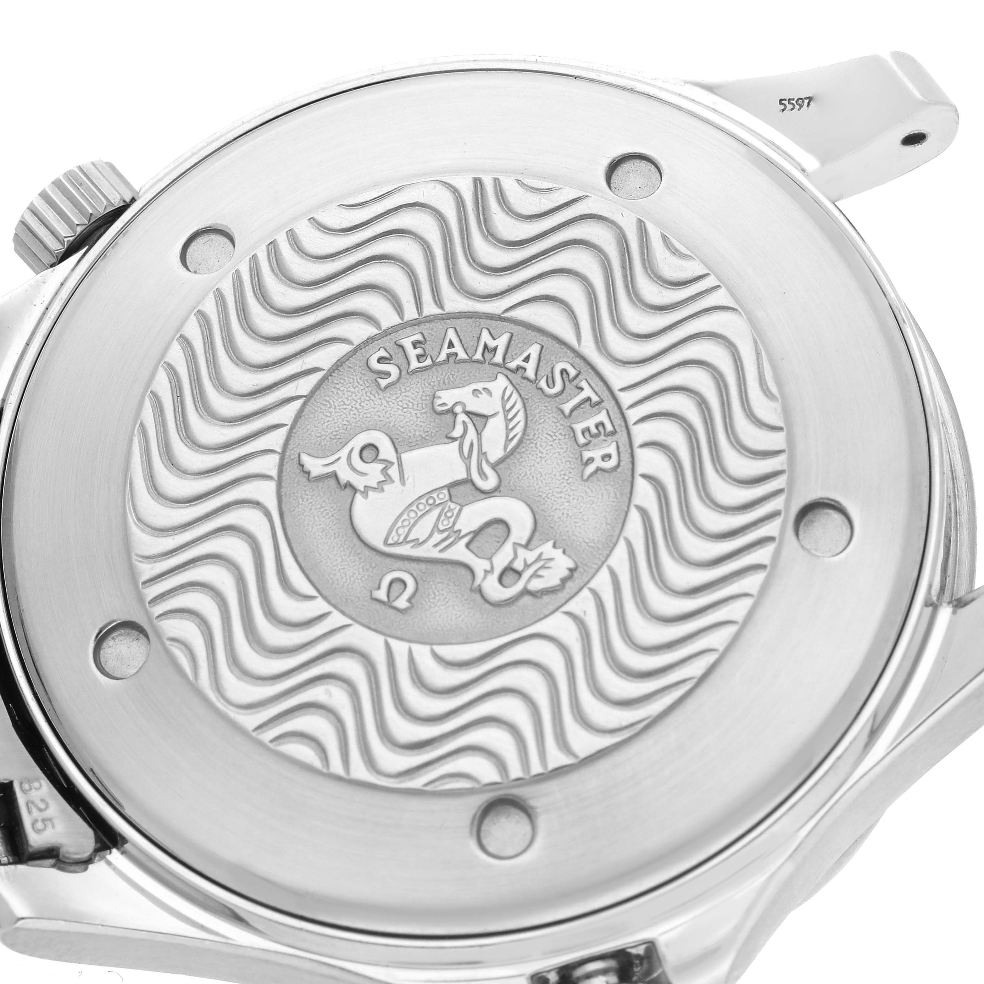 The image shows the back of the Omega Seamaster 2541.80.00 Men
s Stainless Steel Blue Dial 2541.80.00 Men
s Stainless Steel Blue Dial, highlighting its engraved logo and wavy pattern.