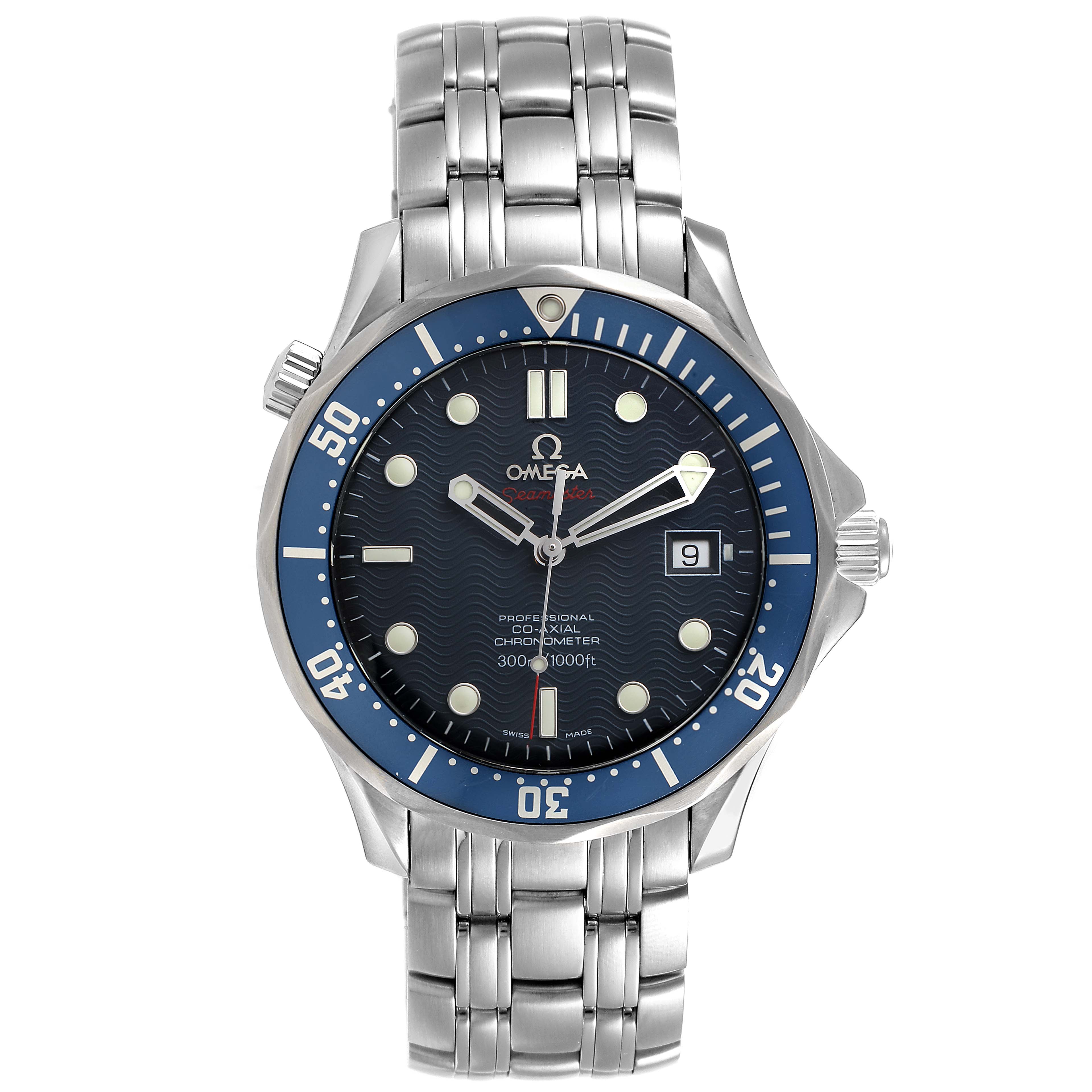 The image shows a front view of an Omega Seamaster 2220.80.00 Men
s Stainless Steel Blue Dial 2220.80.00 Men
s Stainless Steel Blue Dial watch, highlighting its face, bezel, and stainless steel bracelet.
