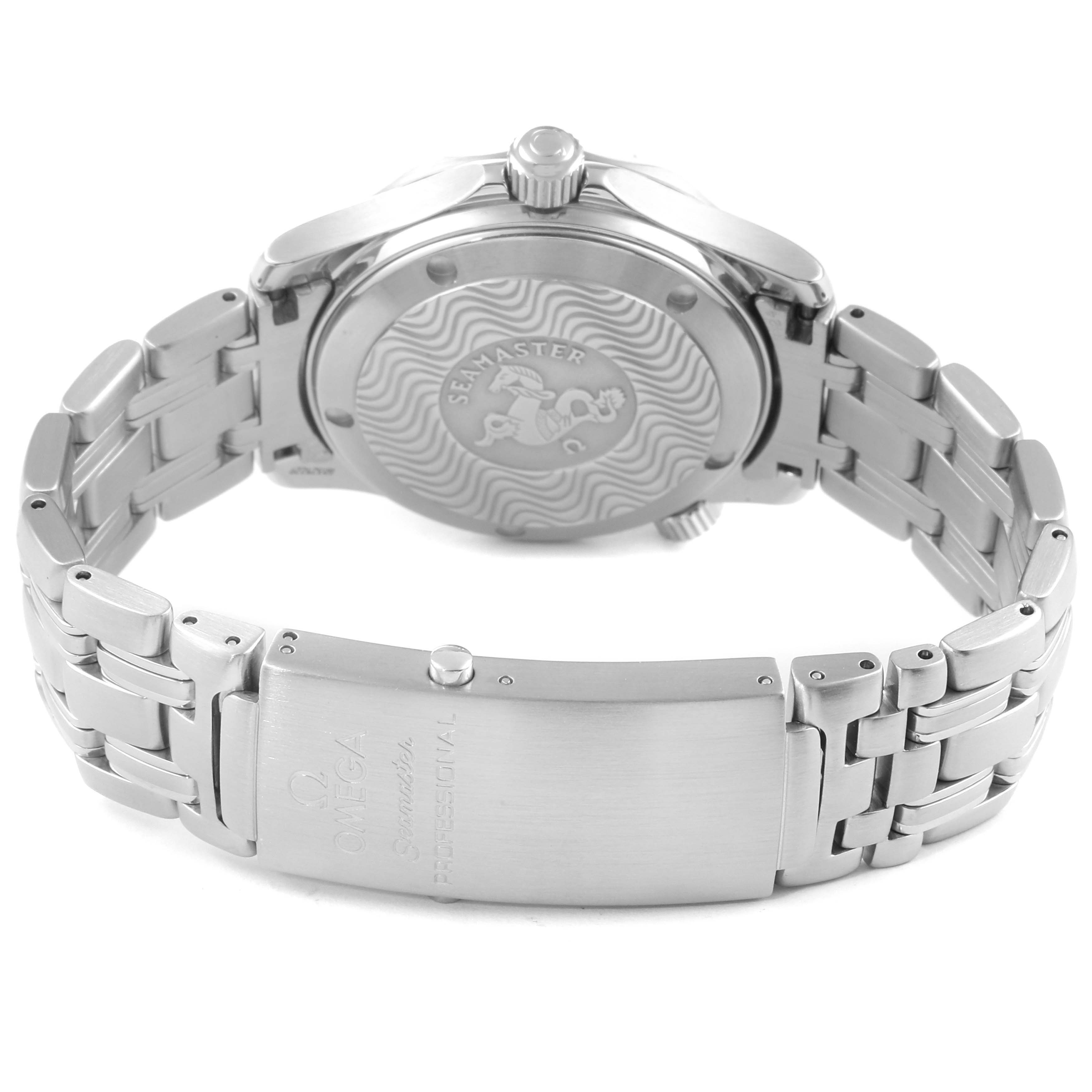 The image shows the back of an Omega Seamaster 2551.80.00 Men
s Stainless Steel Blue Dial 2551.80.00 Men
s Stainless Steel Blue Dial watch, highlighting the case back, bracelet, and clasp.