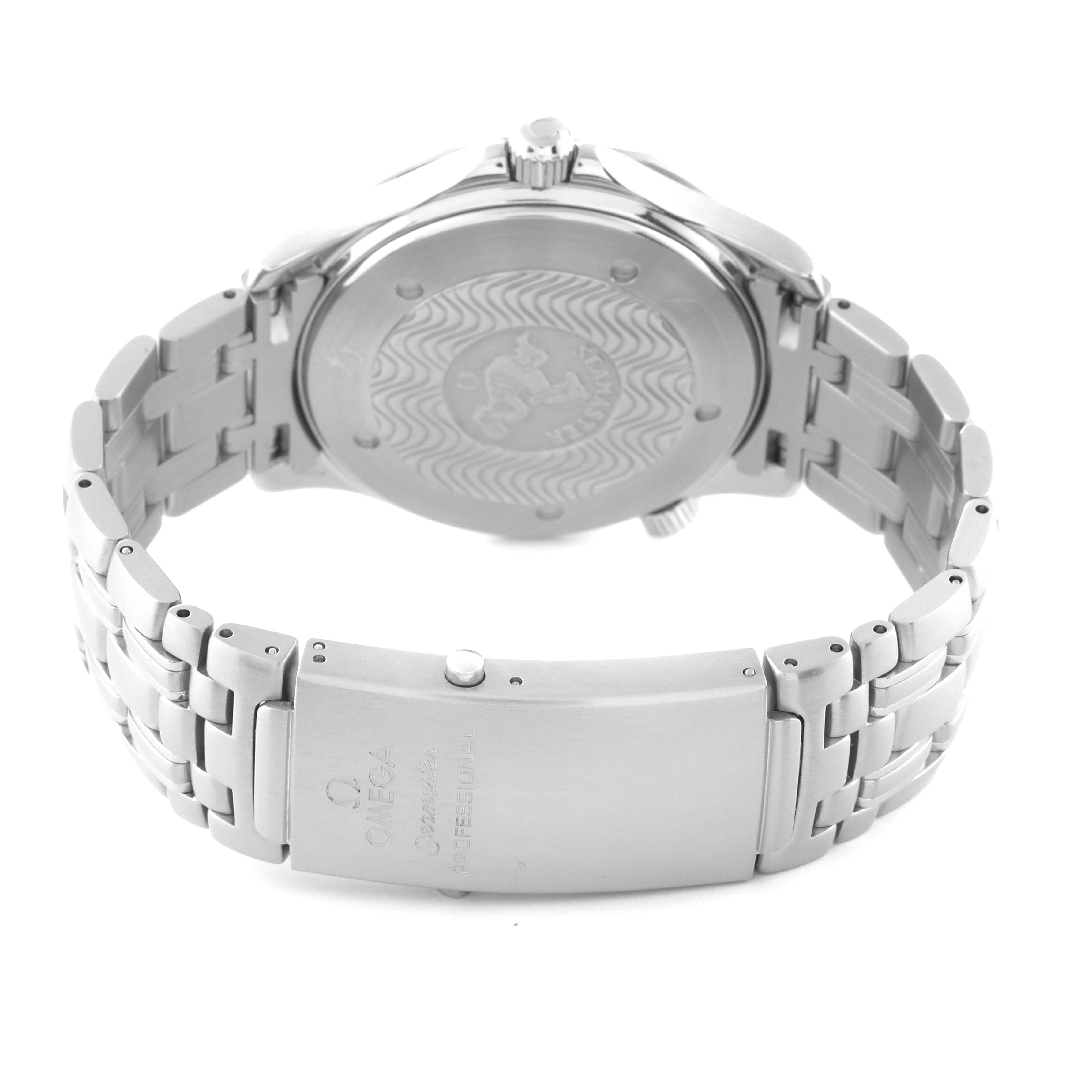 The image shows the rear view, case back, and closed clasp of the Omega Seamaster 2531.80.00 Men
s Stainless Steel Blue Dial 2531.80.00 Men
s Stainless Steel Blue Dial watch.