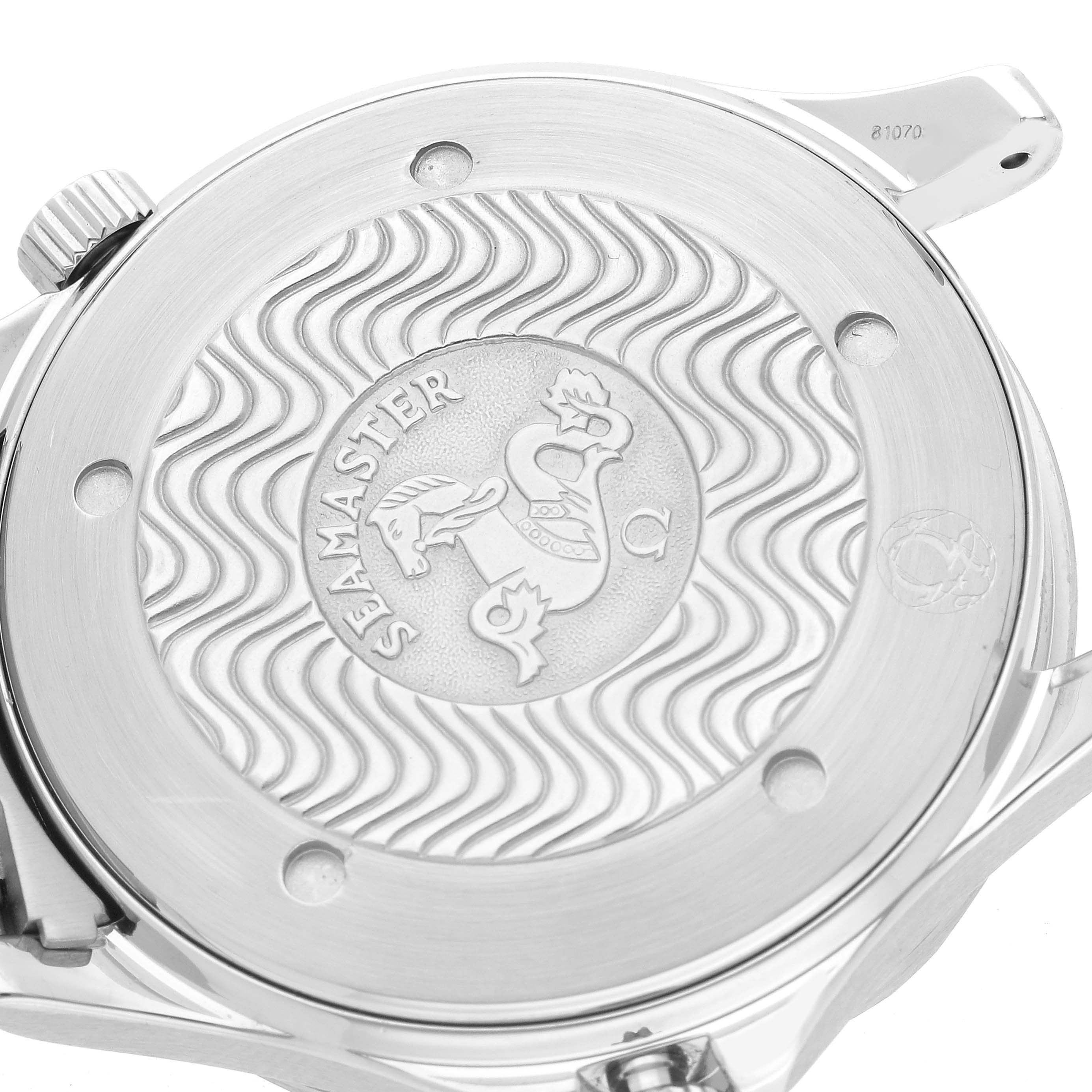This close-up image shows the case back of an Omega Seamaster 2531.80.00 Men
s Stainless Steel Blue Dial 2531.80.00 Men
s Stainless Steel Blue Dial watch, featuring the engraved logo and wavy pattern design.