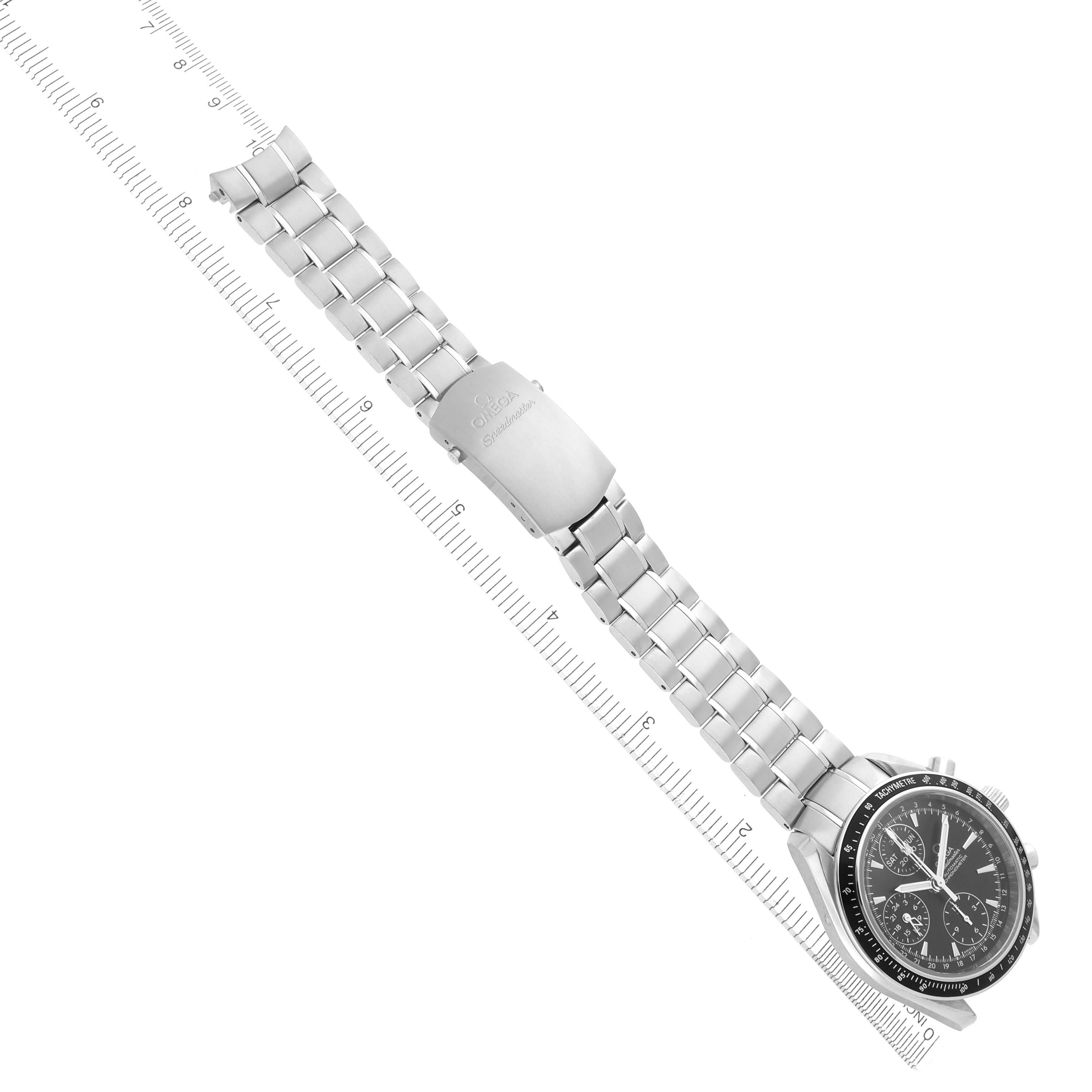 The image shows an Omega Speedmaster 3220.50.00 Men
s Stainless Steel Black Dial 3220.50.00 Men
s Stainless Steel Black Dial watch at a top-down angle, highlighting the bracelet, clasp, and dial.