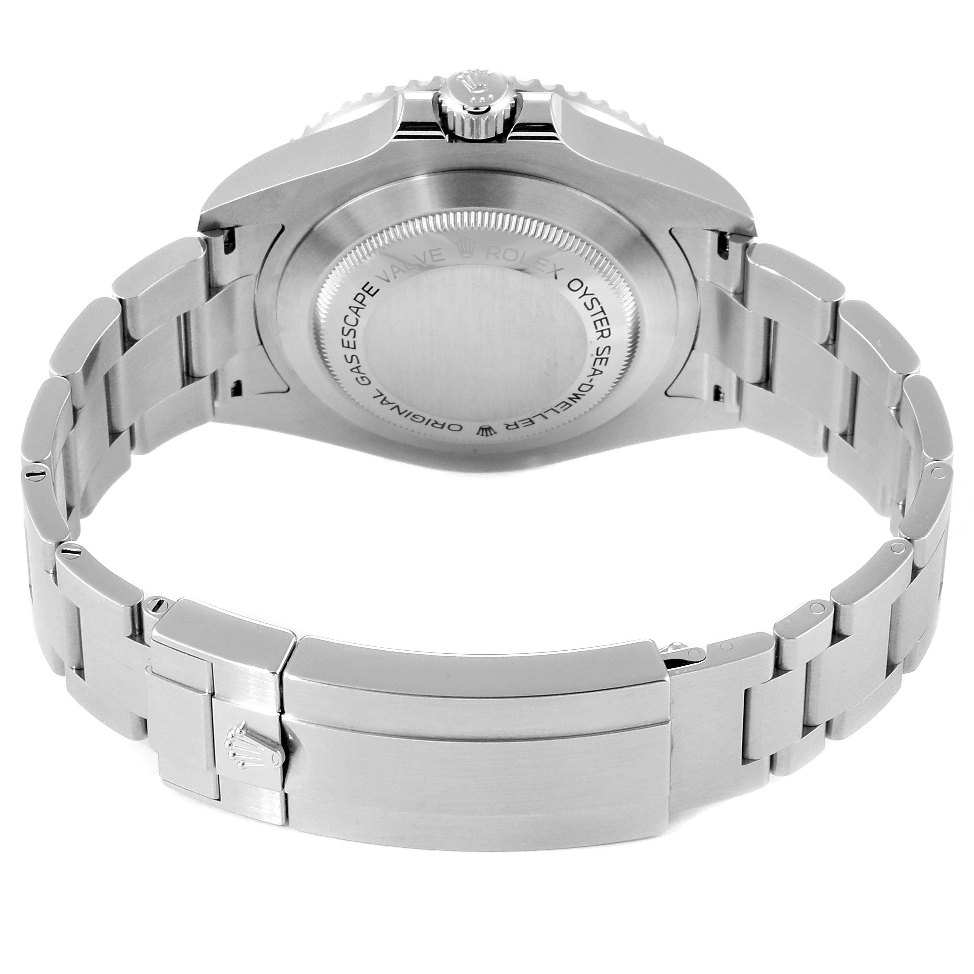 This image shows the back view and bracelet of a Rolex Sea-Dweller 126600 Men
s Stainless Steel Black Dial 126600 Men
s Stainless Steel Black Dial watch.