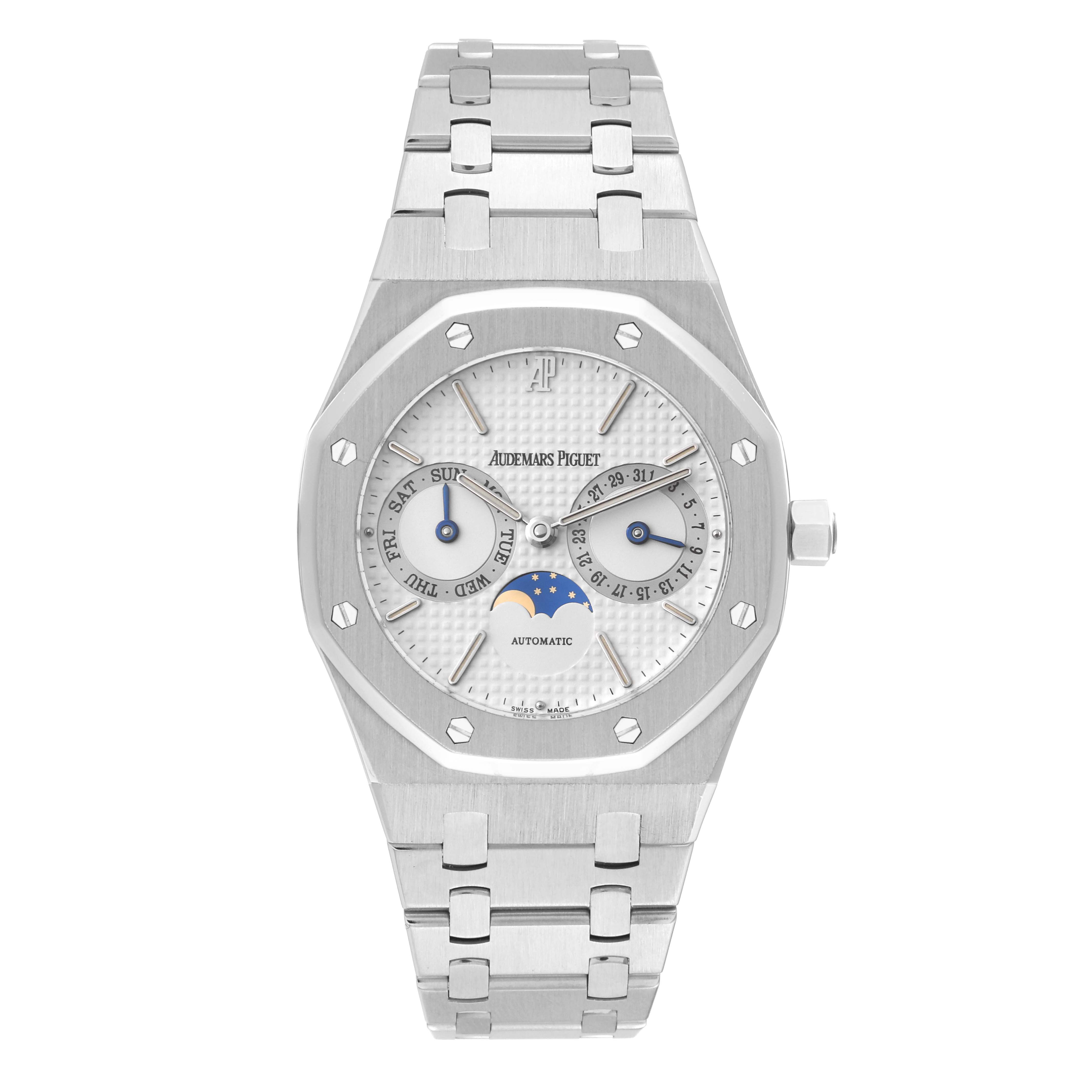 The image shows a front angle view of the Audemars Piguet Royal Oak 25594ST.O.0789ST.01 Men's Stainless Steel White Dial 25594ST.O.0789ST.01 Men's Stainless Steel White Dial watch, highlighting the dial, bezel, and stainless steel bracelet.