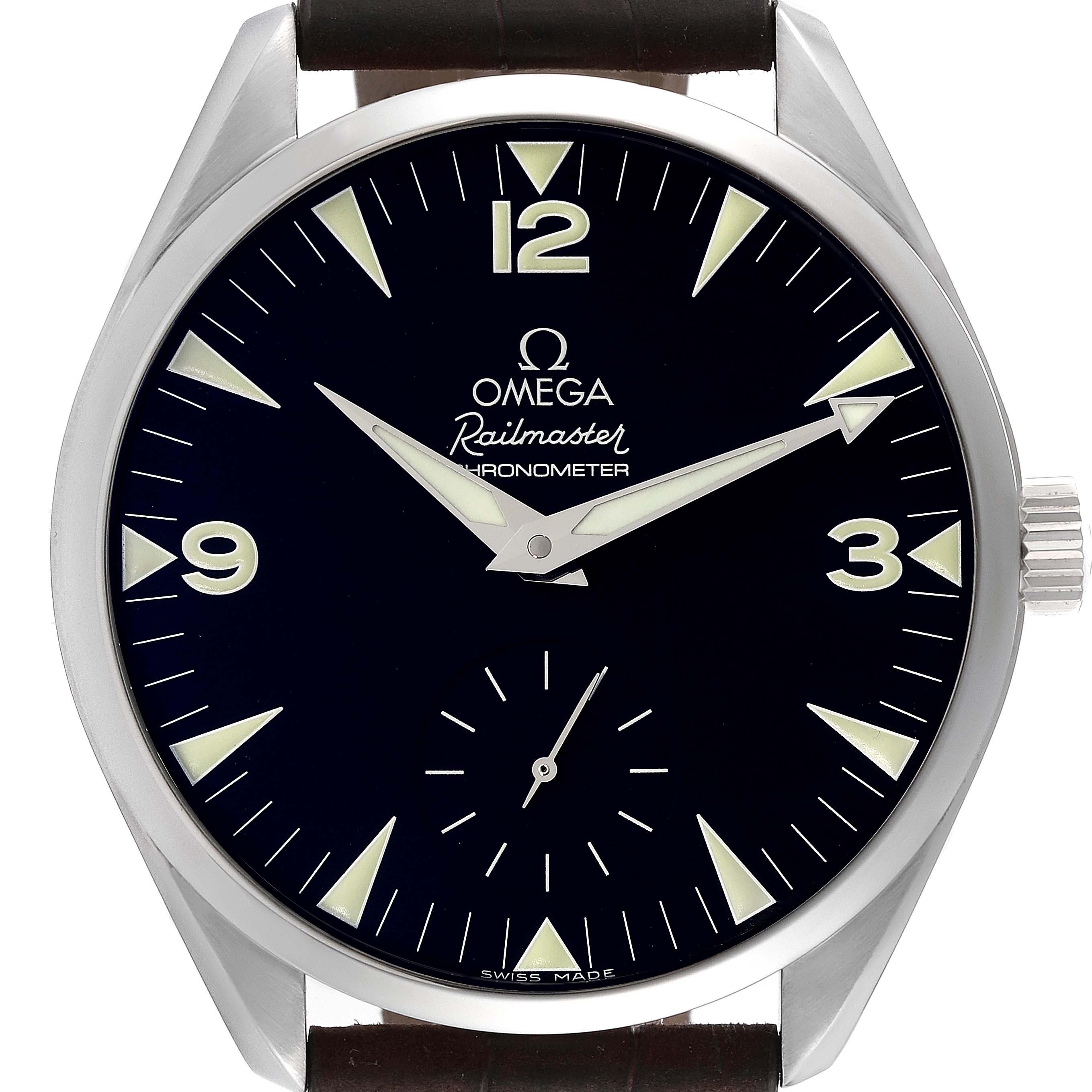 The image shows a front view of the Aqua Terra Omega Railmaster chronometer watch face and crown.