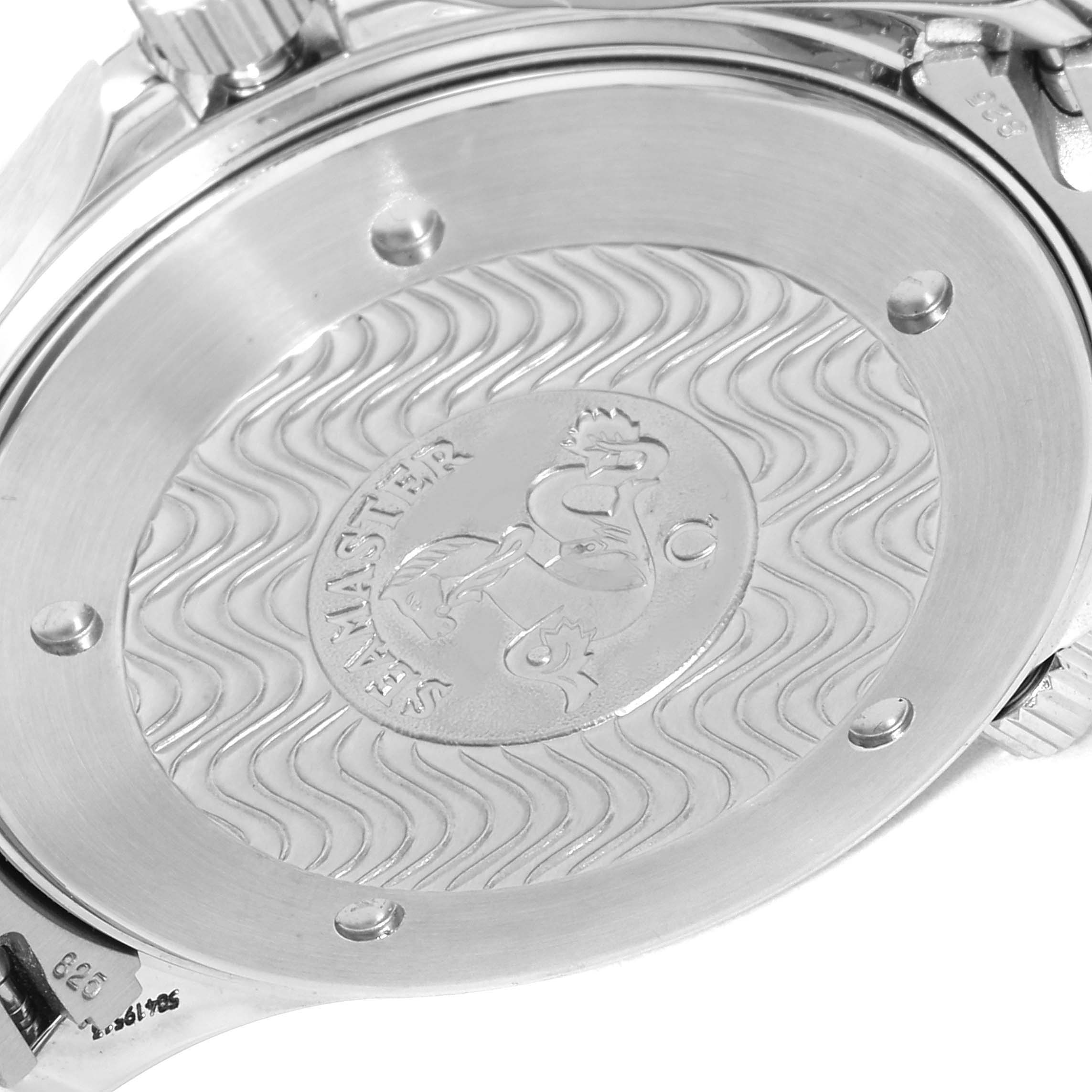 The image shows the case back of an Omega Seamaster 2541.80.00 Men
s Stainless Steel Blue Dial 2541.80.00 Men
s Stainless Steel Blue Dial watch, featuring the engraved logo and intricate wave patterns.