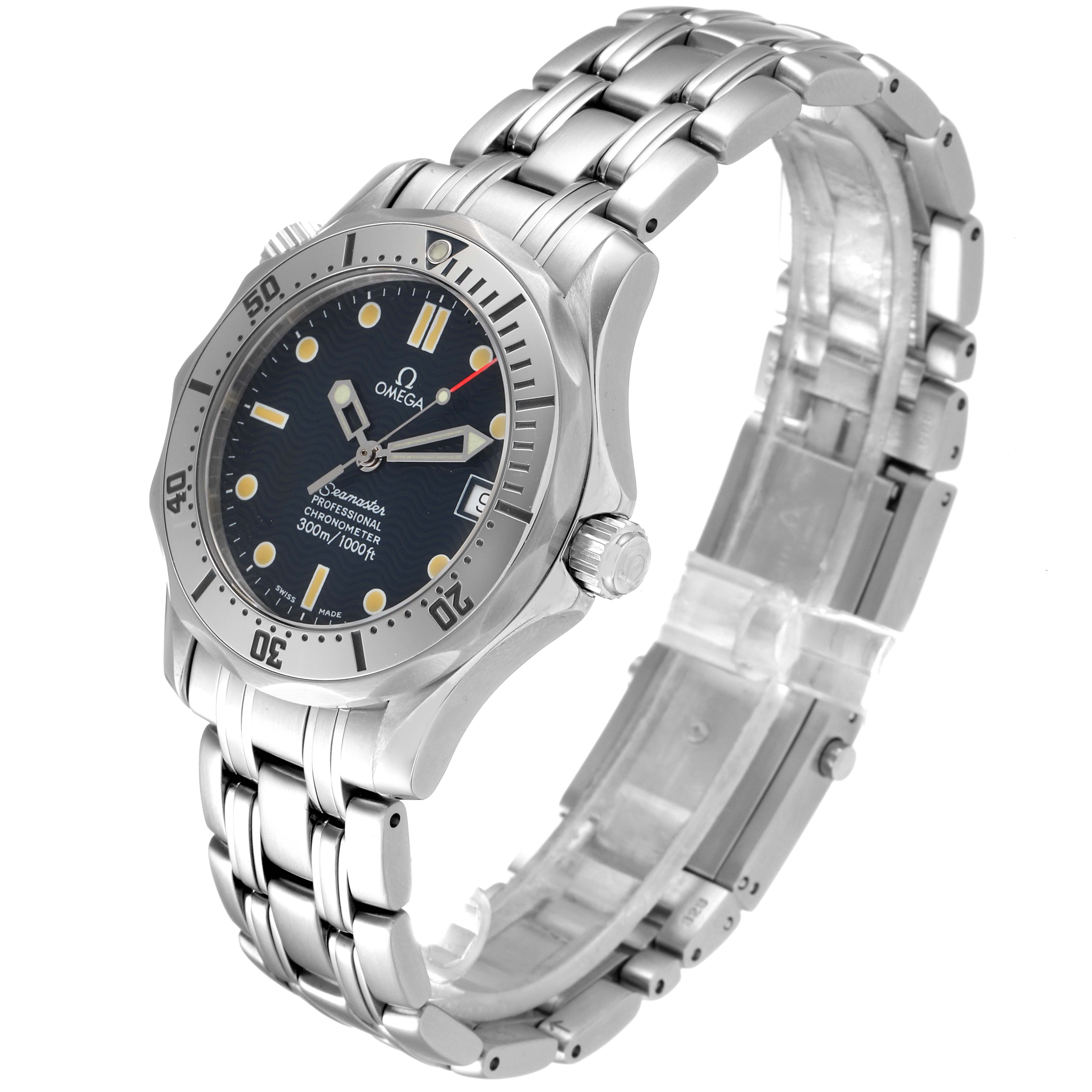 The image shows a side angle of an Omega Seamaster 2552.80.00 Men
s Stainless Steel Blue Dial 2552.80.00 Men
s Stainless Steel Blue Dial watch, highlighting its bracelet, dial, bezel, and crown.
