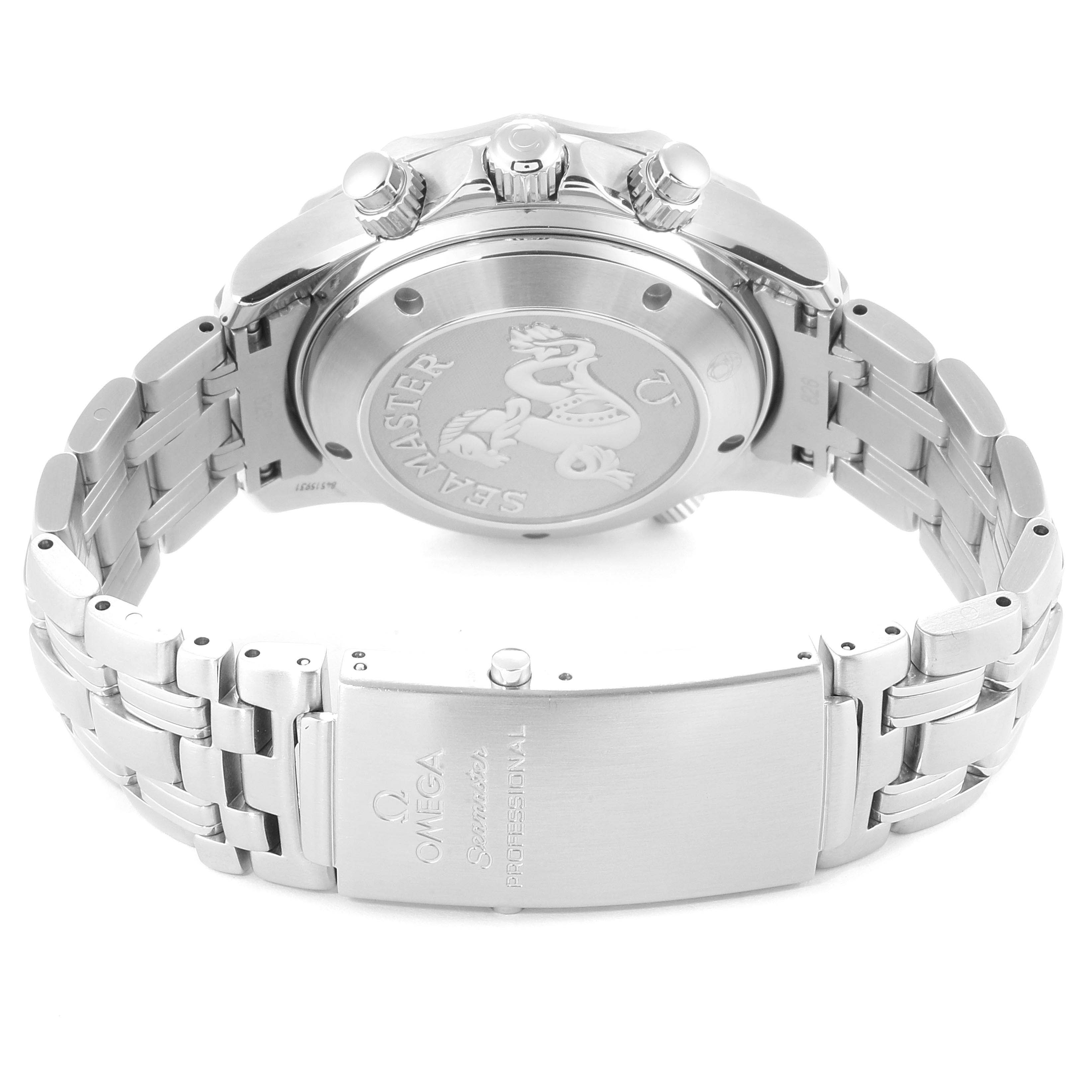 This image shows the back case and stainless steel bracelet of an Omega Seamaster 2225.80.00 Men
s Stainless Steel Blue Dial 2225.80.00 Men
s Stainless Steel Blue Dial watch.