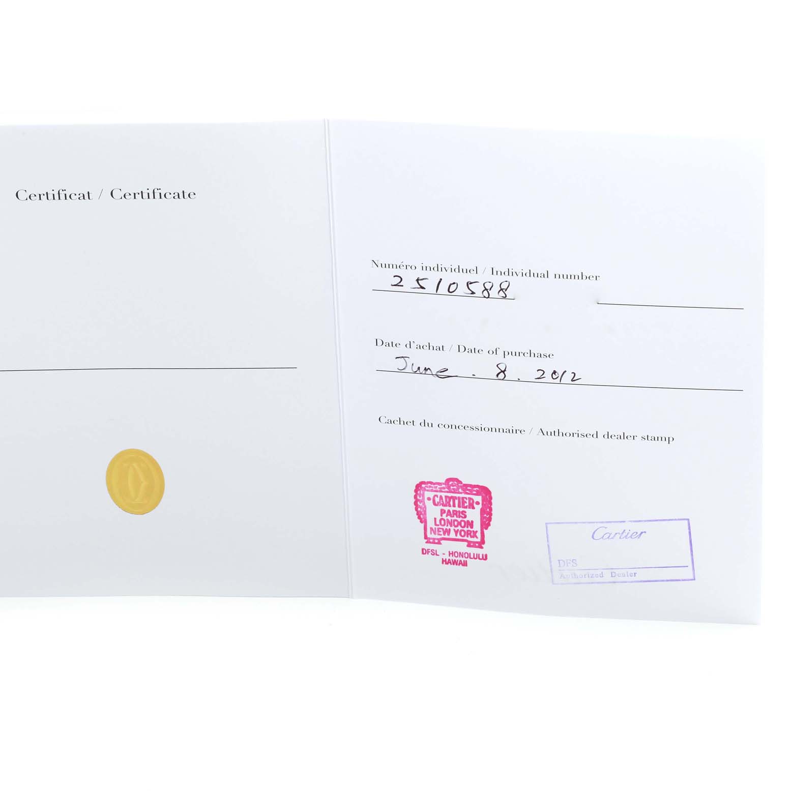 This shows the certificate of Best Quality
ity for a Cartier Roadster W62025V3 Men
s Stainless Steel Silver Dial W62025V3 Men
s Stainless Steel Silver Dial watch, including the individual number, purchase date, and dealer stamp.