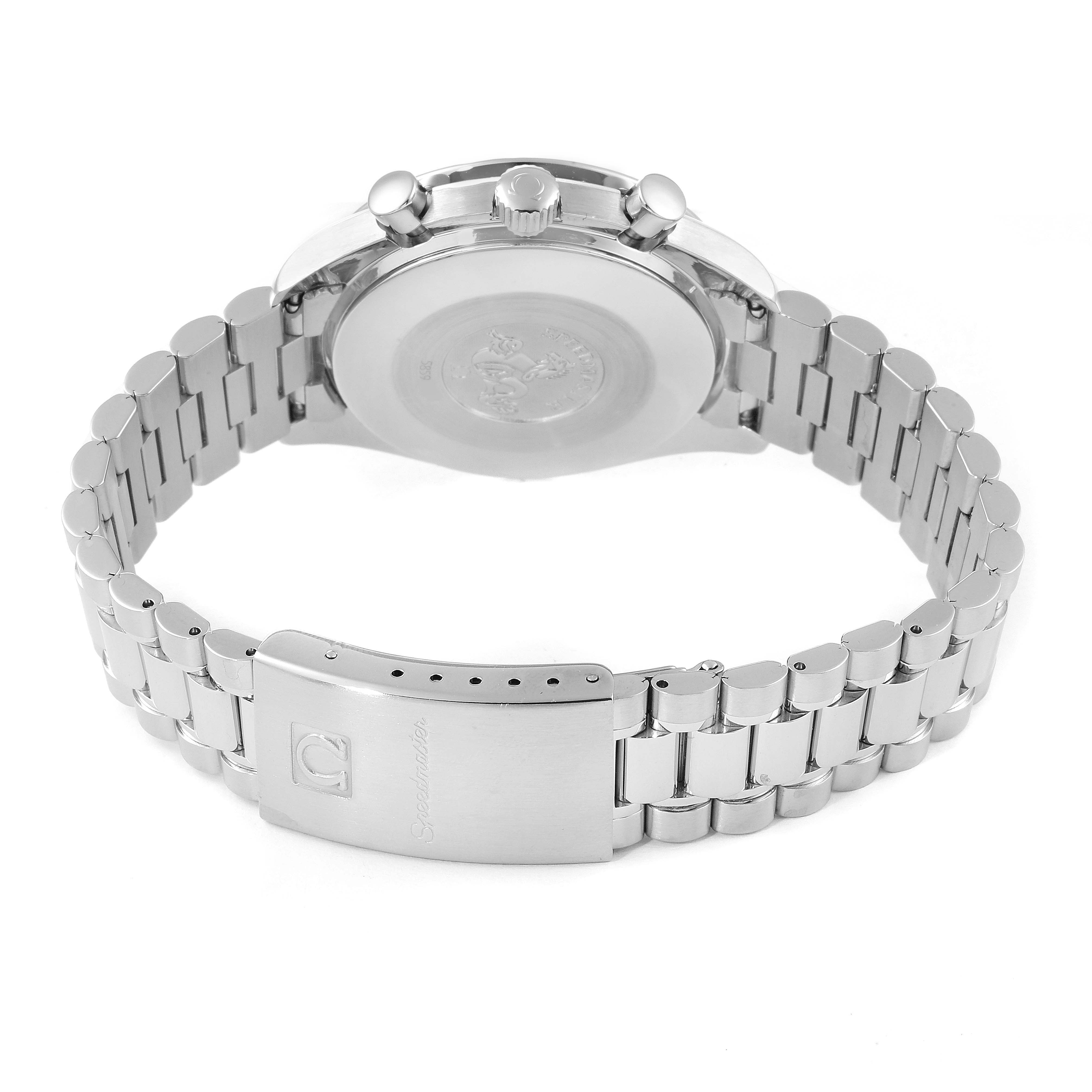 The image shows the backside and bracelet of an Omega Speedmaster 3510.50.00 Men
s Stainless Steel Black Dial 3510.50.00 Men
s Stainless Steel Black Dial watch, highlighting the clasp and case back.