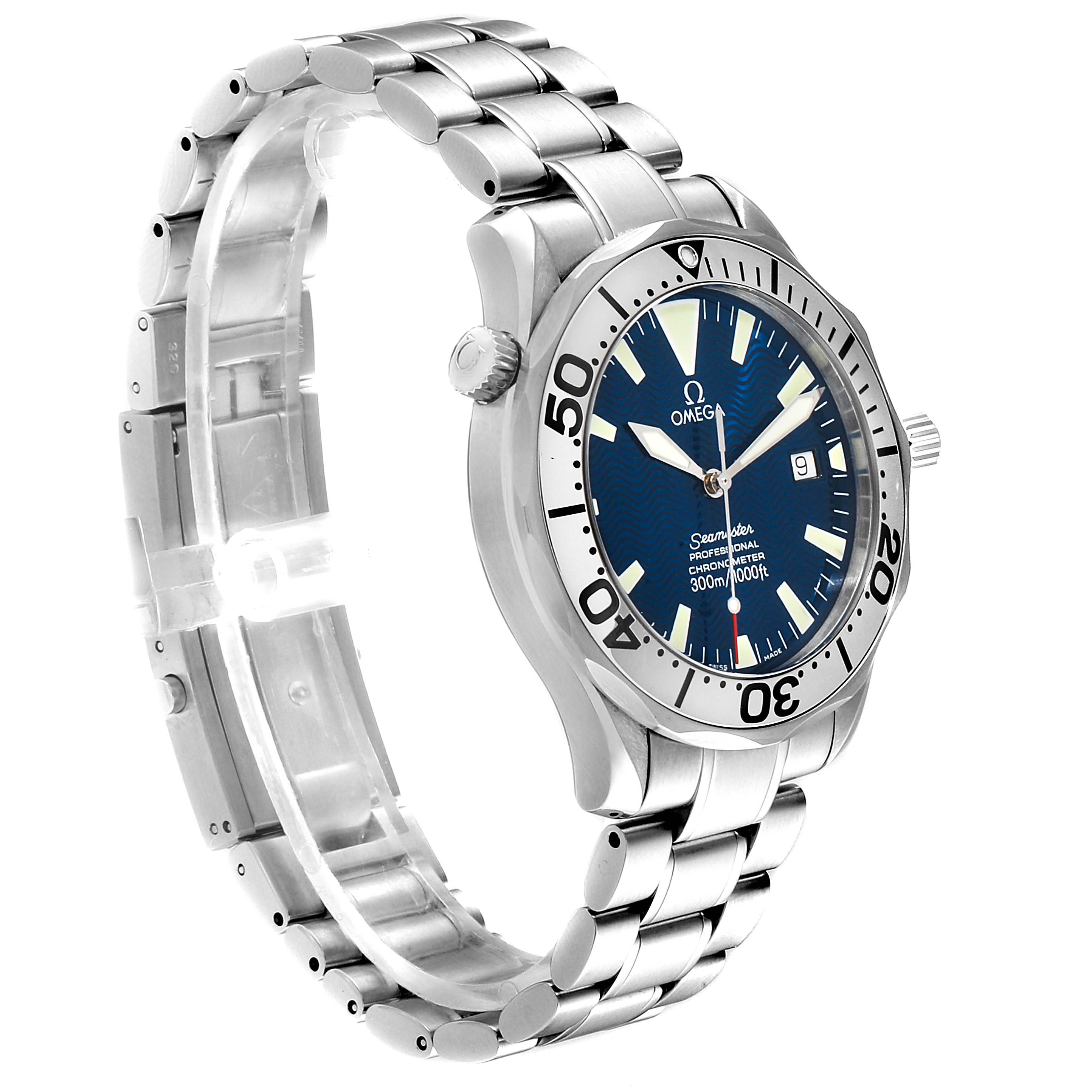 This image shows an Omega Seamaster 2255.80.00 Men
s Stainless Steel Blue Dial 2255.80.00 Men
s Stainless Steel Blue Dial watch at a three-quarter angle, highlighting the face, bezel, case, and band.