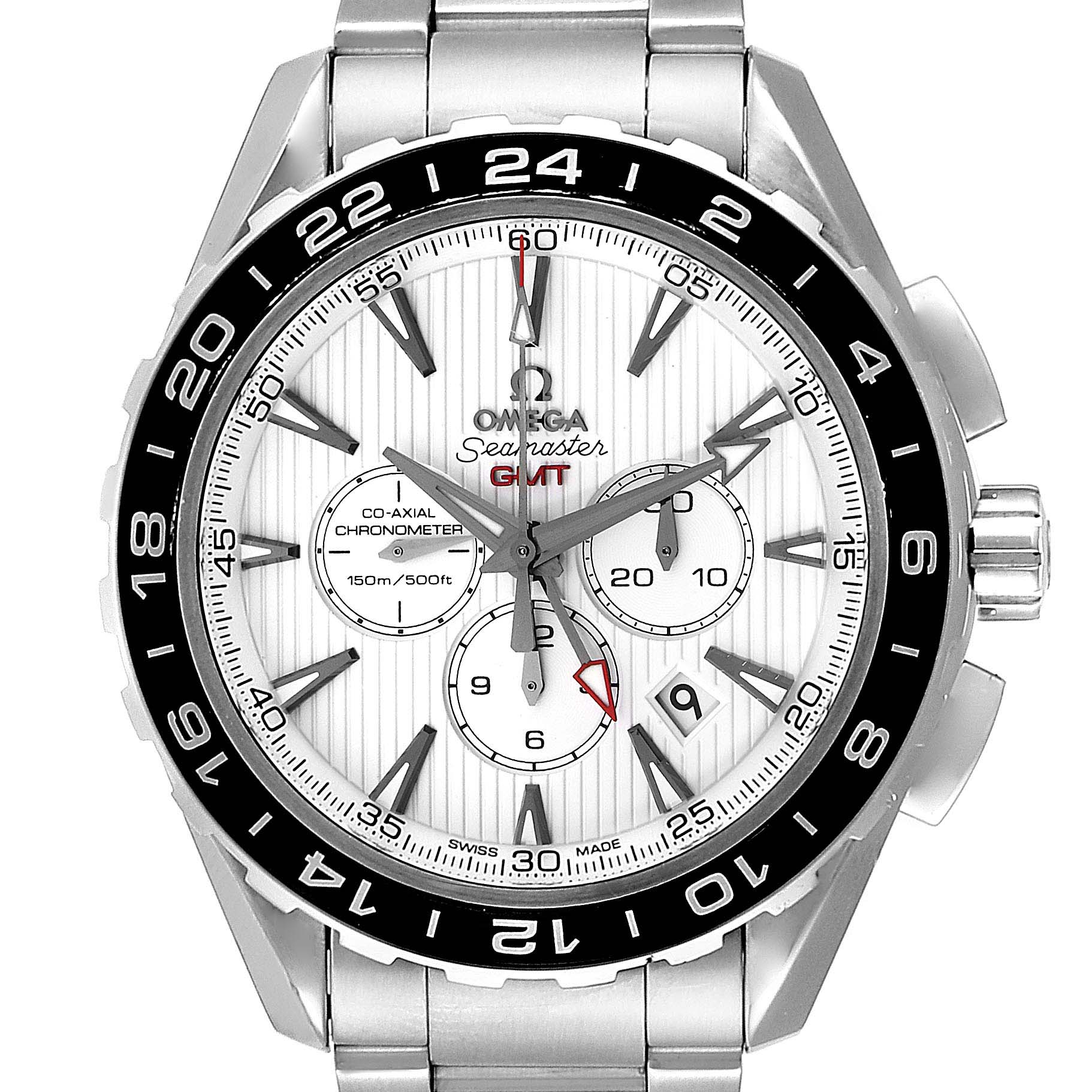 The image shows a frontal view of an Omega Aqua Terra 231.10.44.52.04.001 Men
s Stainless Steel White Dial 231.10.44.52.04.001 Men
s Stainless Steel White Dial watch, displaying its dial, bezel, and bracelet.