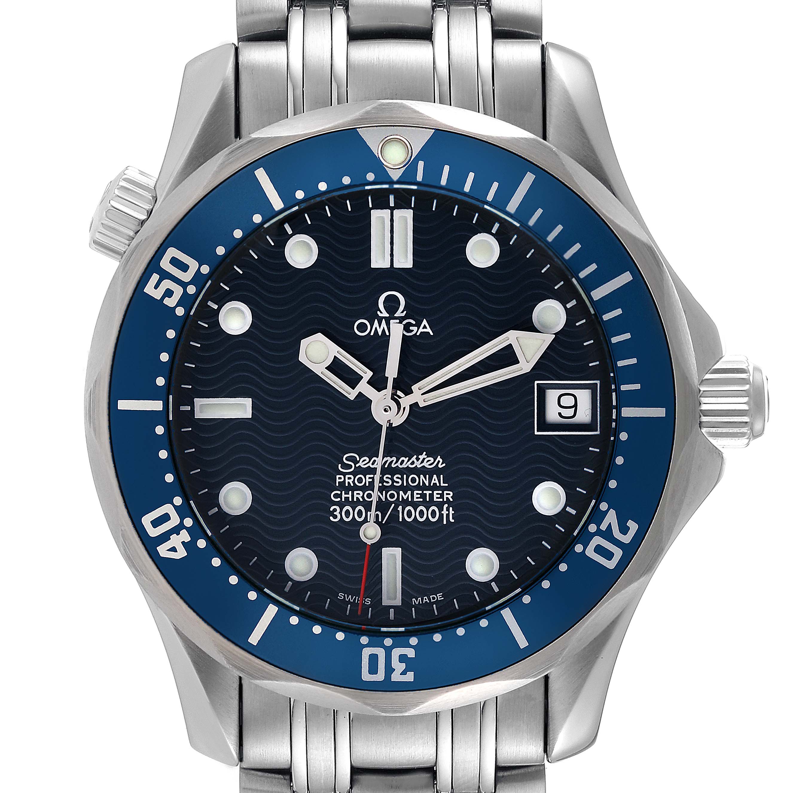 The image shows a front view of the Omega Seamaster Professional Chronometer watch, displaying the dial, bezel, and part of the bracelet.