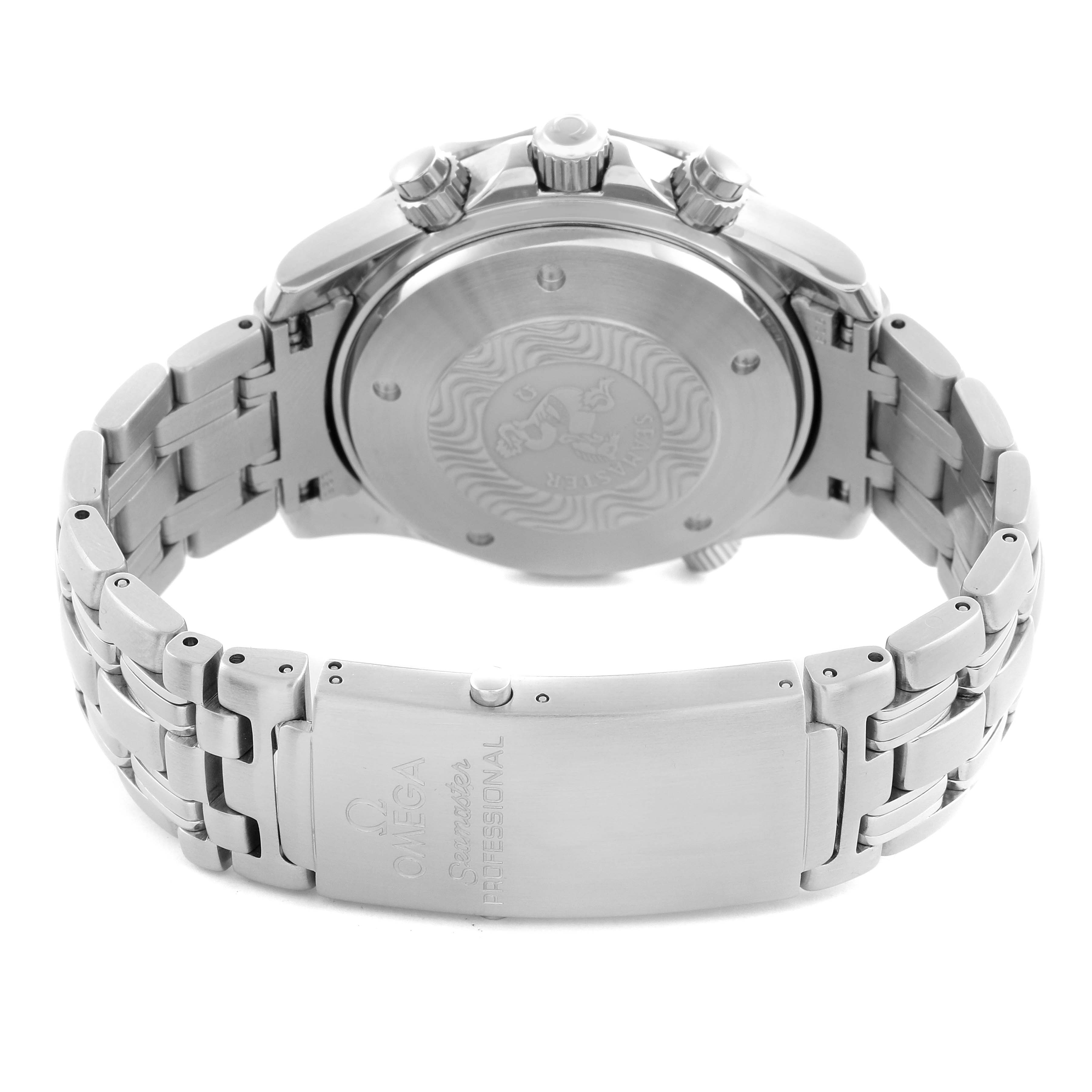 The image shows the back view of an Omega Seamaster 2599.80.00 Men
s Stainless Steel Blue Dial 2599.80.00 Men
s Stainless Steel Blue Dial, highlighting the caseback, bracelet, and clasp.