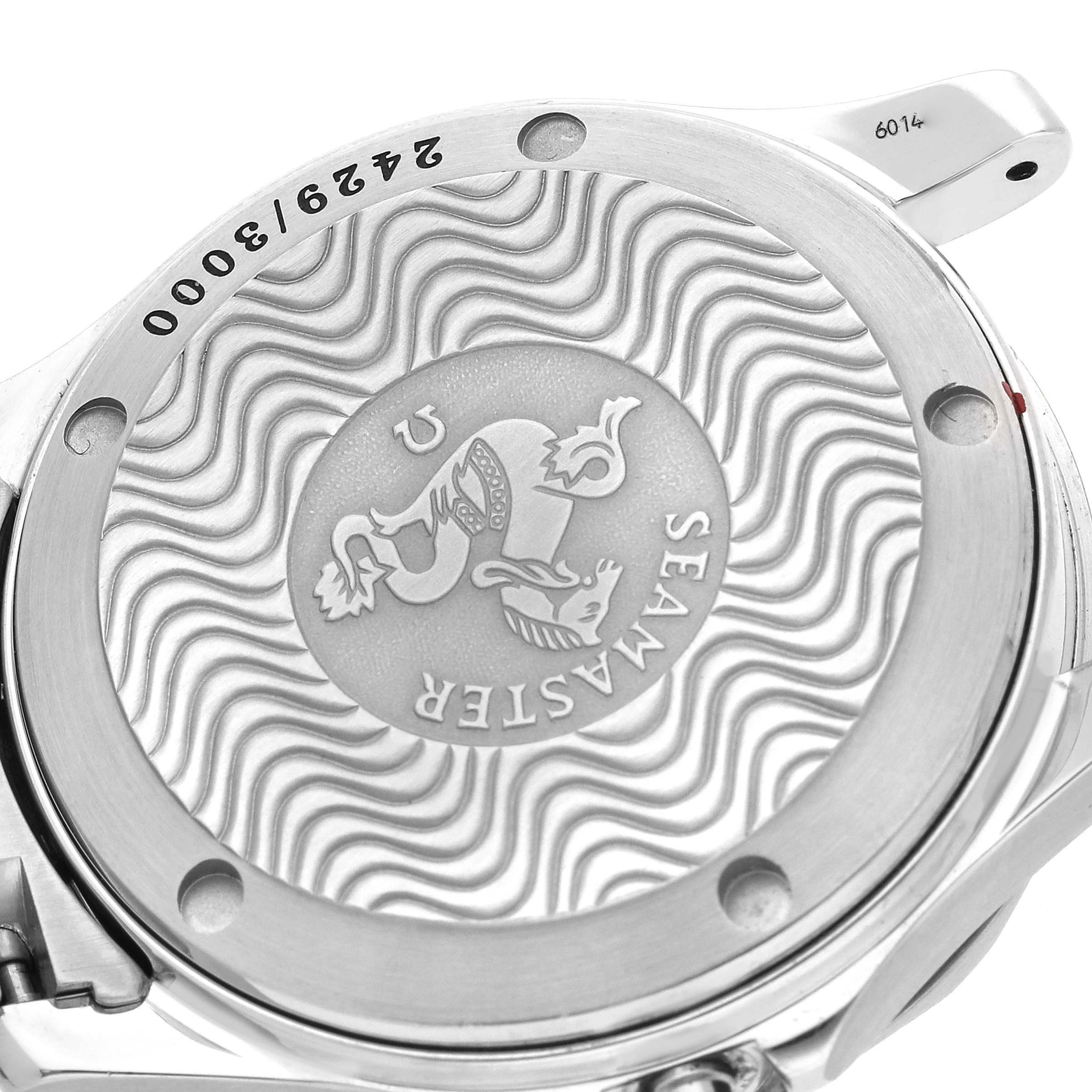 The image shows the back case of an Omega Seamaster 2553.41.00 Men
s Stainless Steel Green Dial 2553.41.00 Men
s Stainless Steel Green Dial watch, featuring the engraved logo and wave pattern.