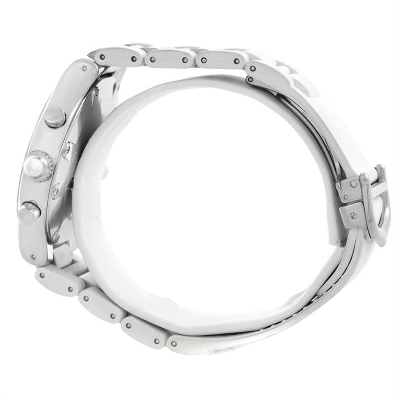 The image shows a side profile view of the Cartier Must 21 Chronoscaph W10184U2 Men's Stainless Steel White Dial W10184U2 Men's Stainless Steel White Dial watch, highlighting the bracelet, clasp, and side buttons.