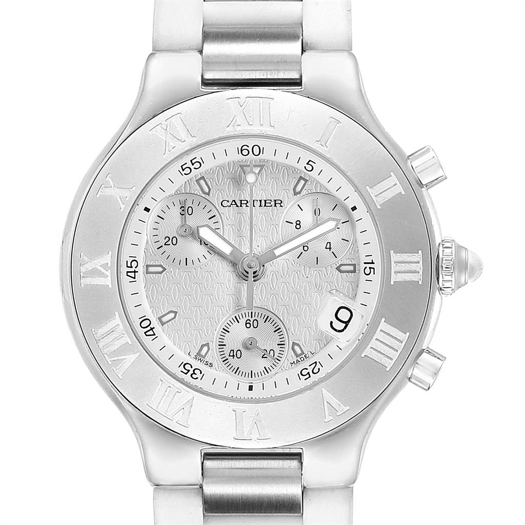 The image shows a front view of a Cartier Must 21 Chronoscaph W10184U2 Men's Stainless Steel White Dial W10184U2 Men's Stainless Steel White Dial watch, highlighting its dial, bezel, and chronograph sub-dials.
