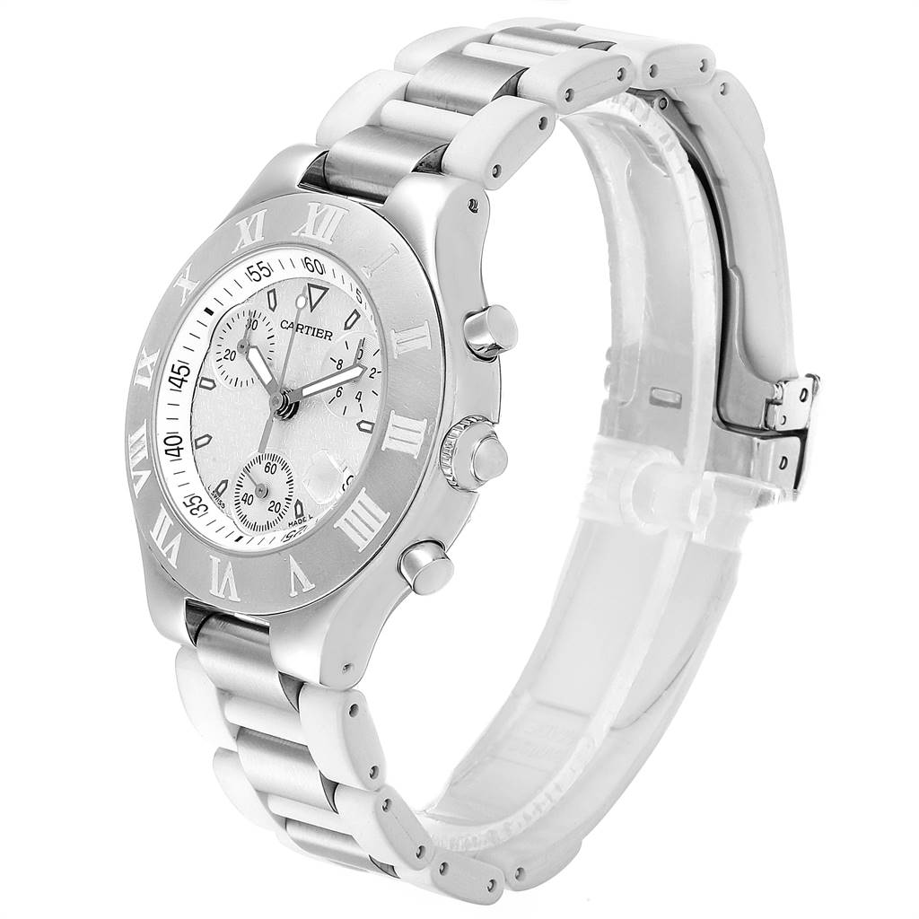 The image shows a Must 21 Chronoscaph watch by Cartier from a front and side angle, highlighting the face, bracelet, and clasp.