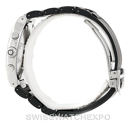 This image shows the side profile of a Cartier Must 21 Chronoscaph W10125U2 Men's Stainless Steel Black Dial W10125U2 Men's Stainless Steel Black Dial watch, highlighting the bezel and strap.