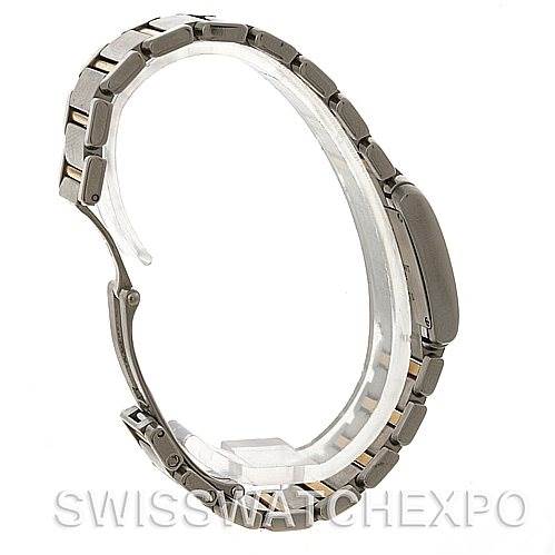 This image shows the side profile of the bracelet of the Tank Francaise by Cartier, highlighting its links and clasp.